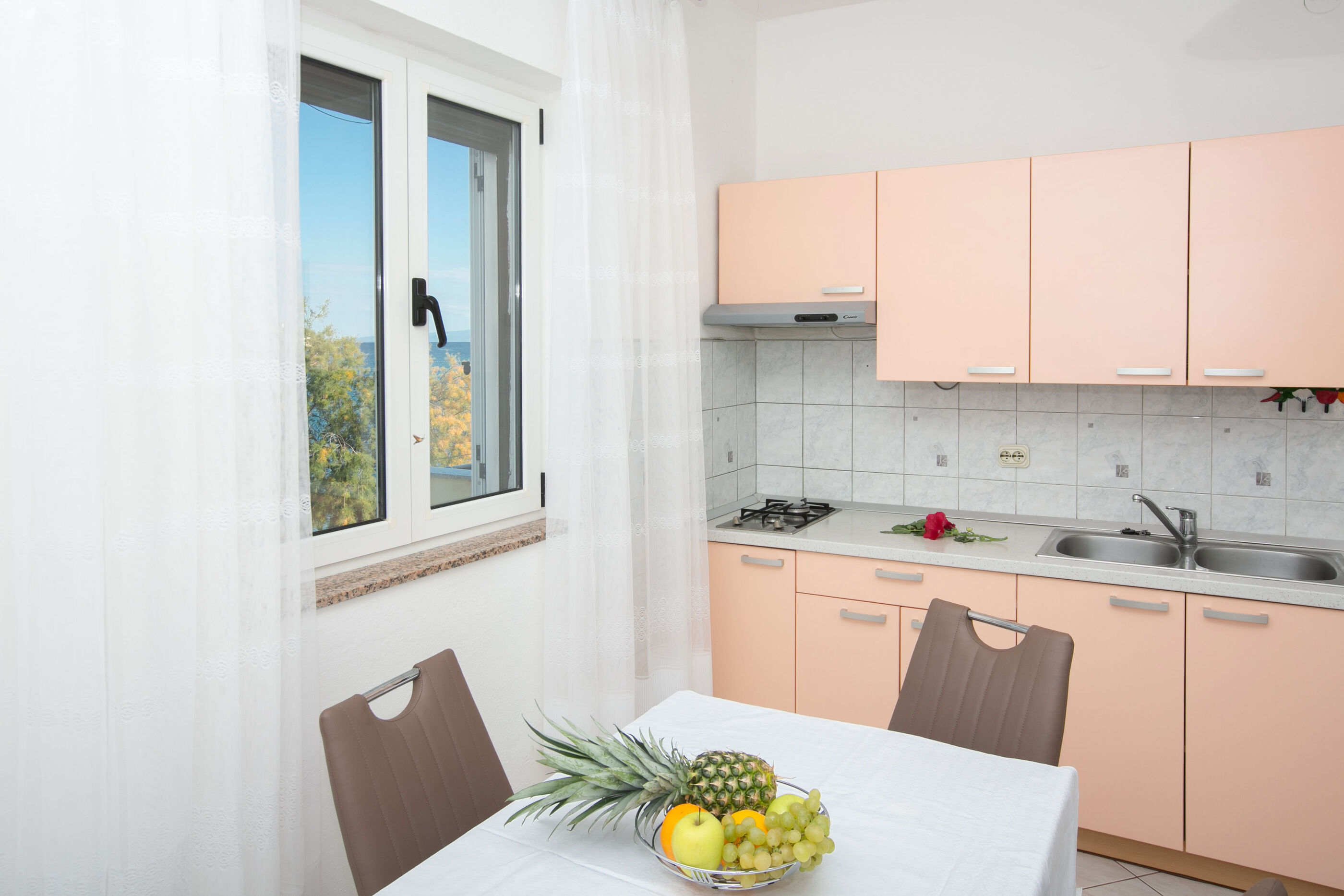 Apartments Tiho II 99952-A4