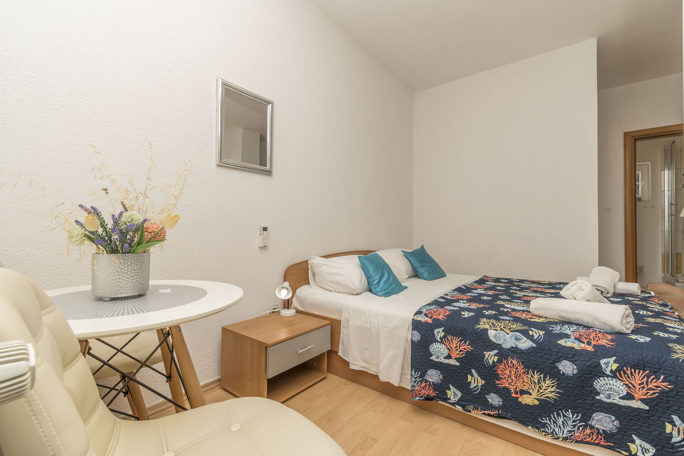 Apartments Villaarta Murter 98791-A1