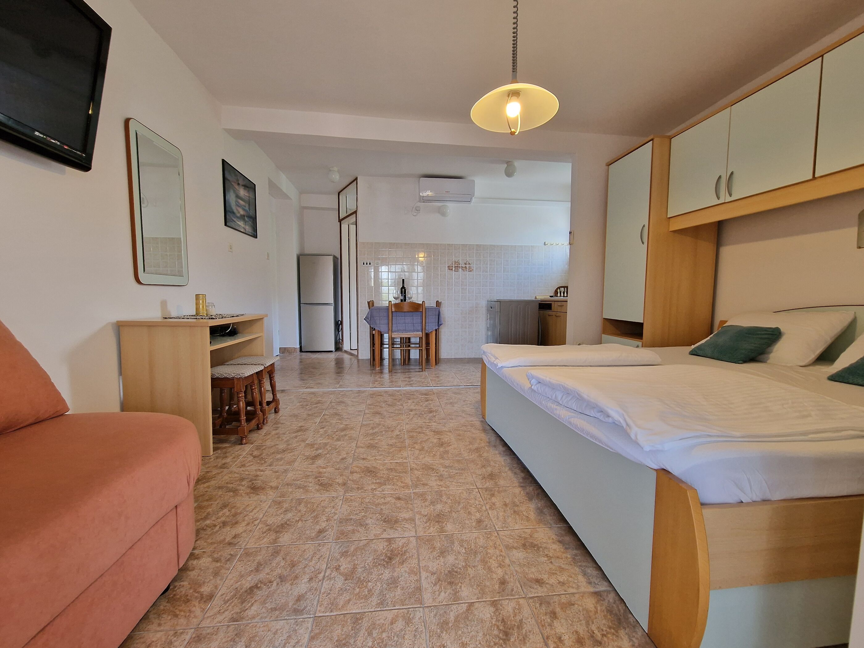 Apartment and Rooms Zora 99911-A1