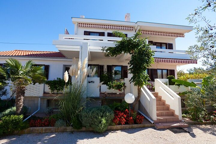 Apartment Lana 55222-A1