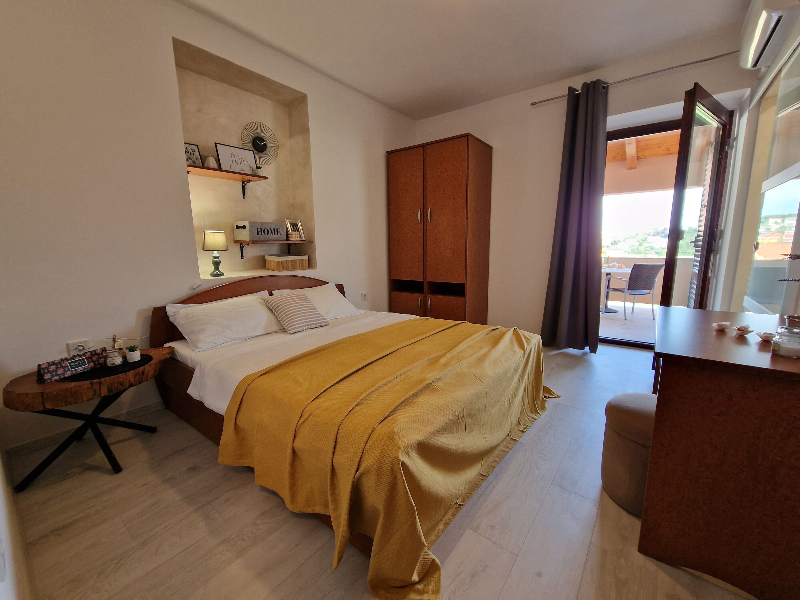 Apartment and Rooms Zora 99911-S3