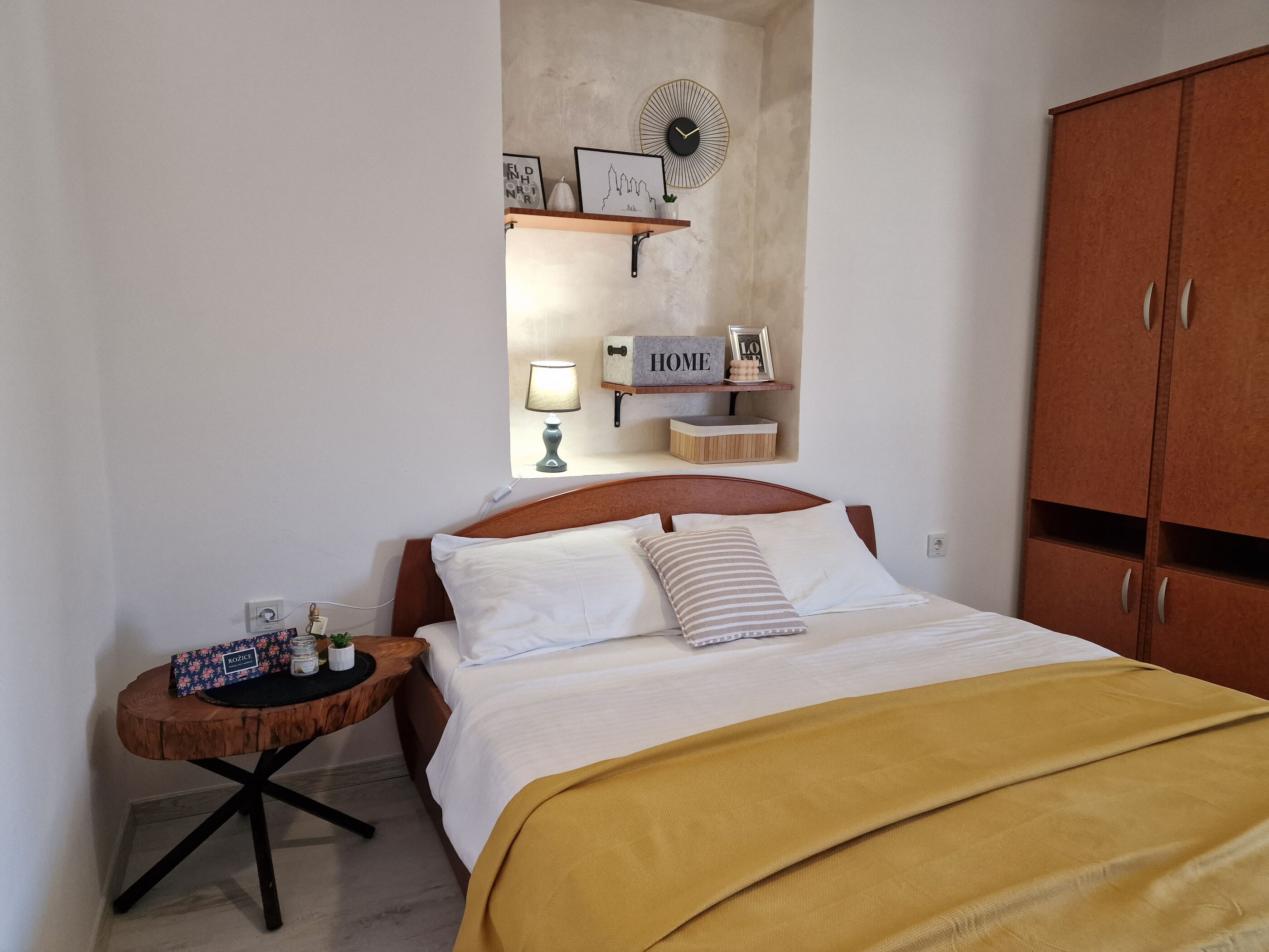 Apartment and Rooms Zora 99911-S3