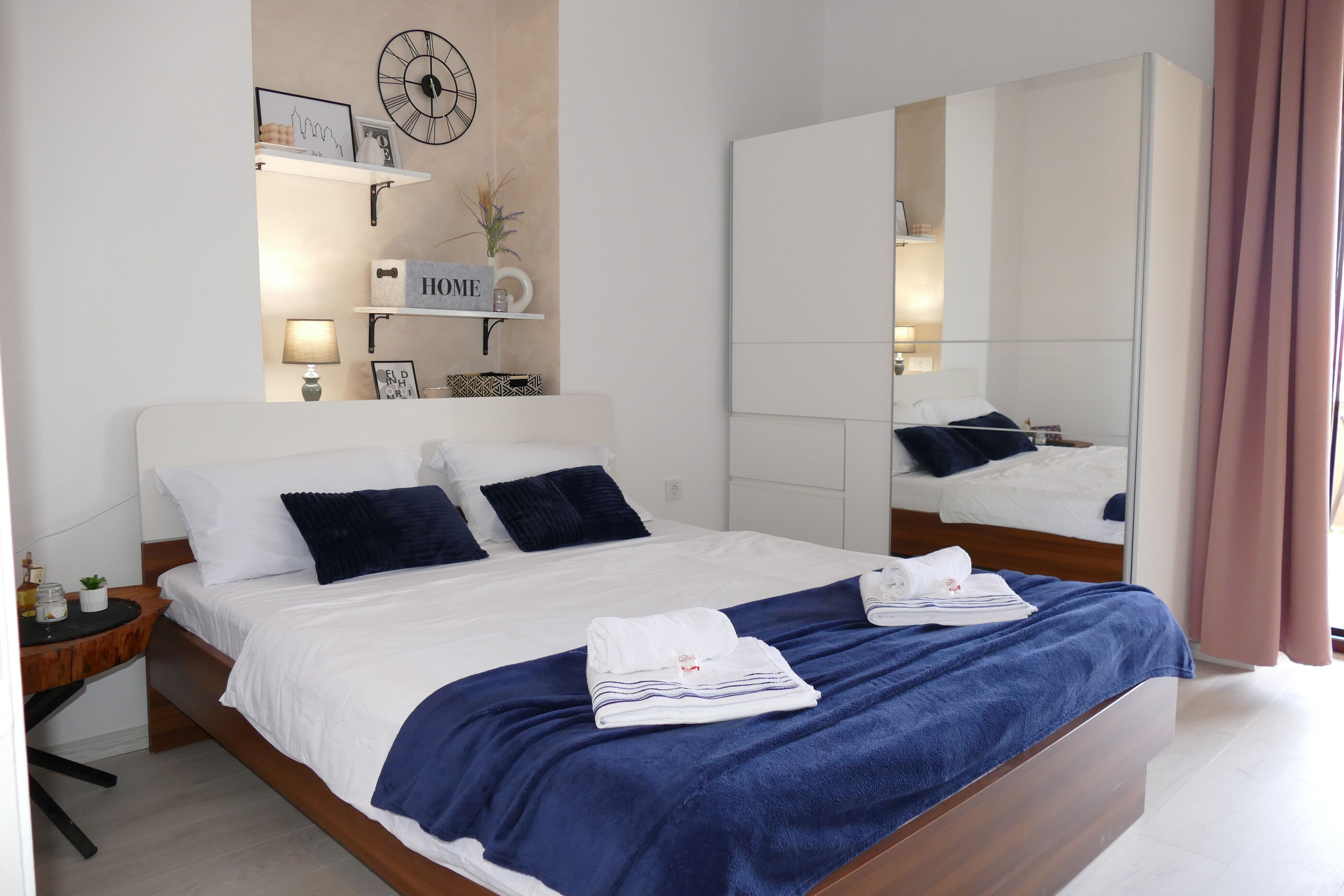 Apartment and Rooms Zora 99911-S4
