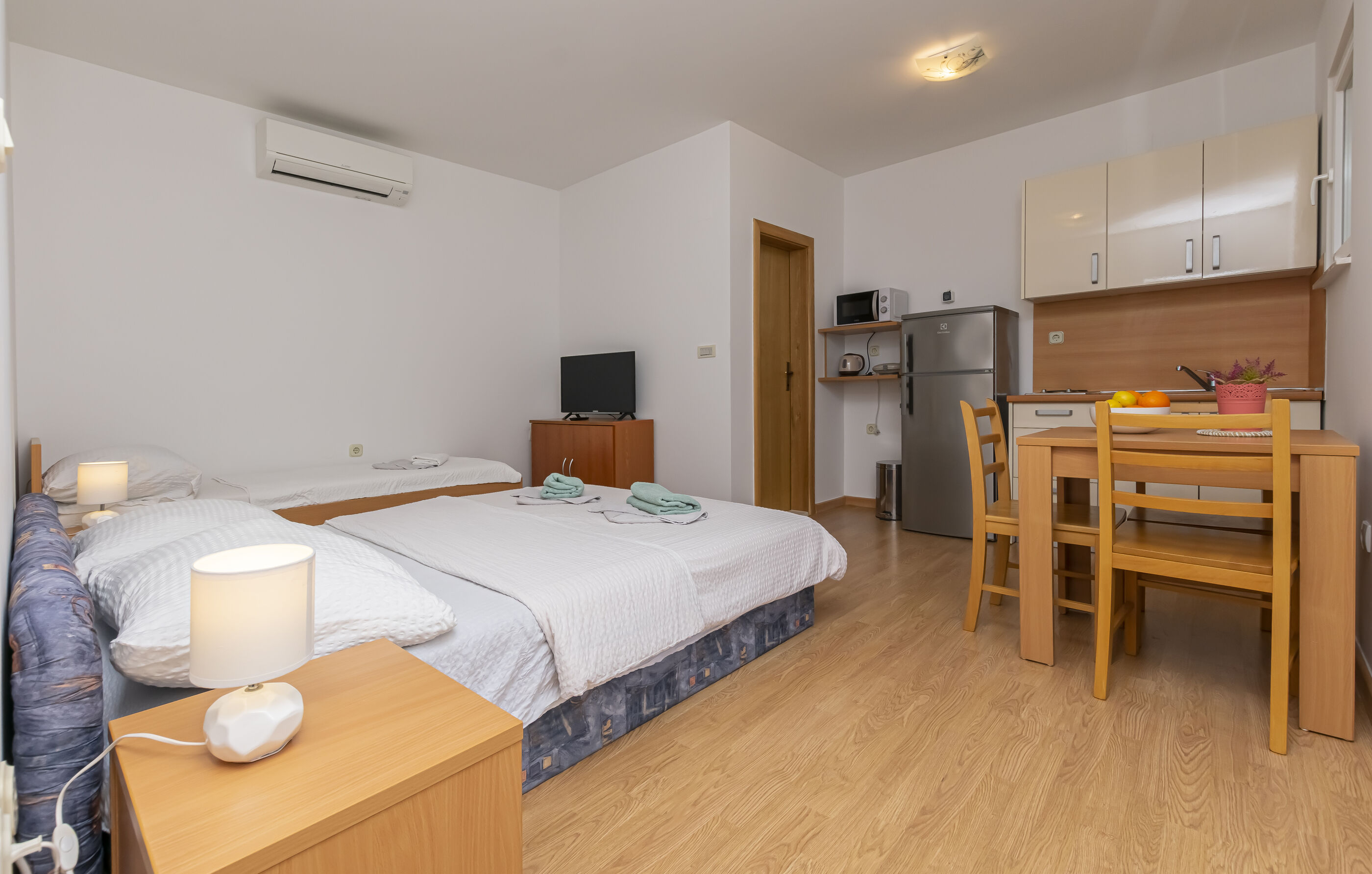 Apartments Villa Milas with pool 99601-A1