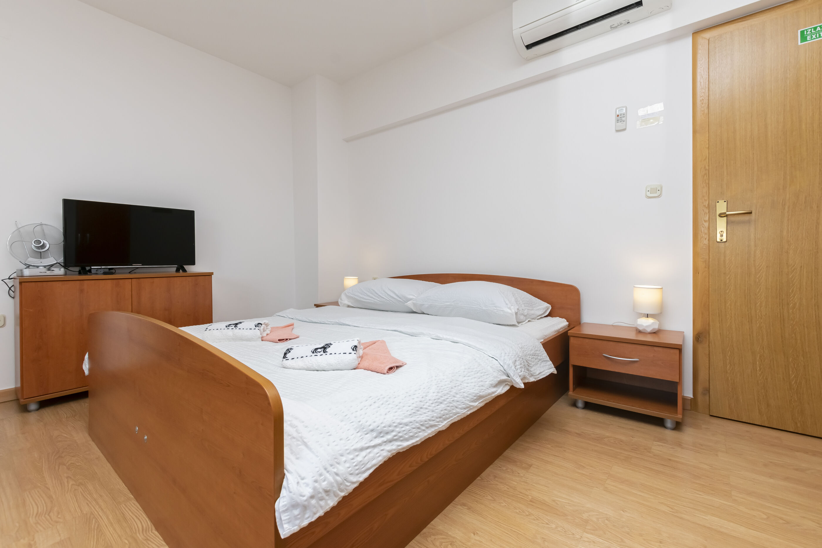 Apartments Villa Milas with pool 99601-A2