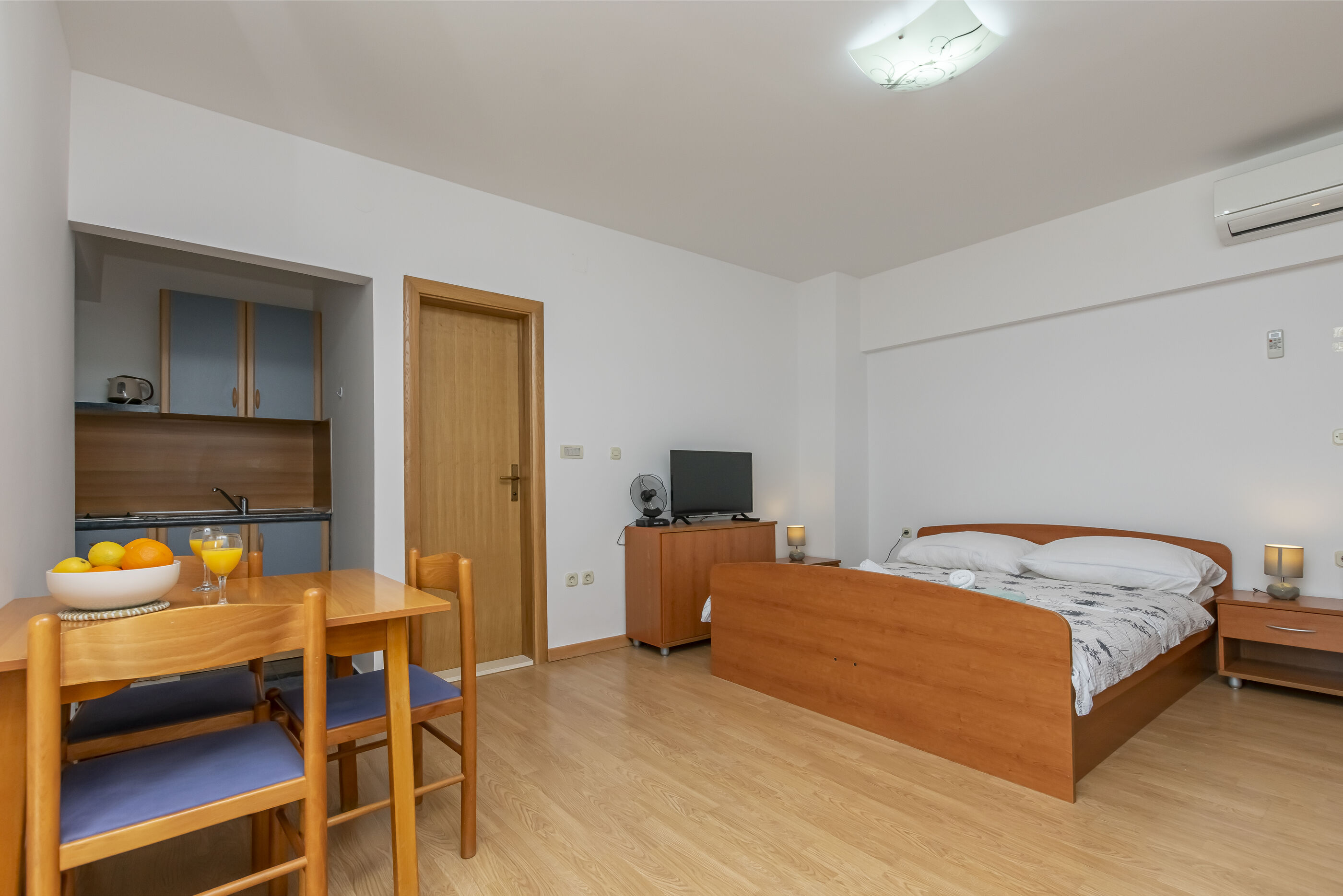 Apartments Villa Milas with pool 99601-A5