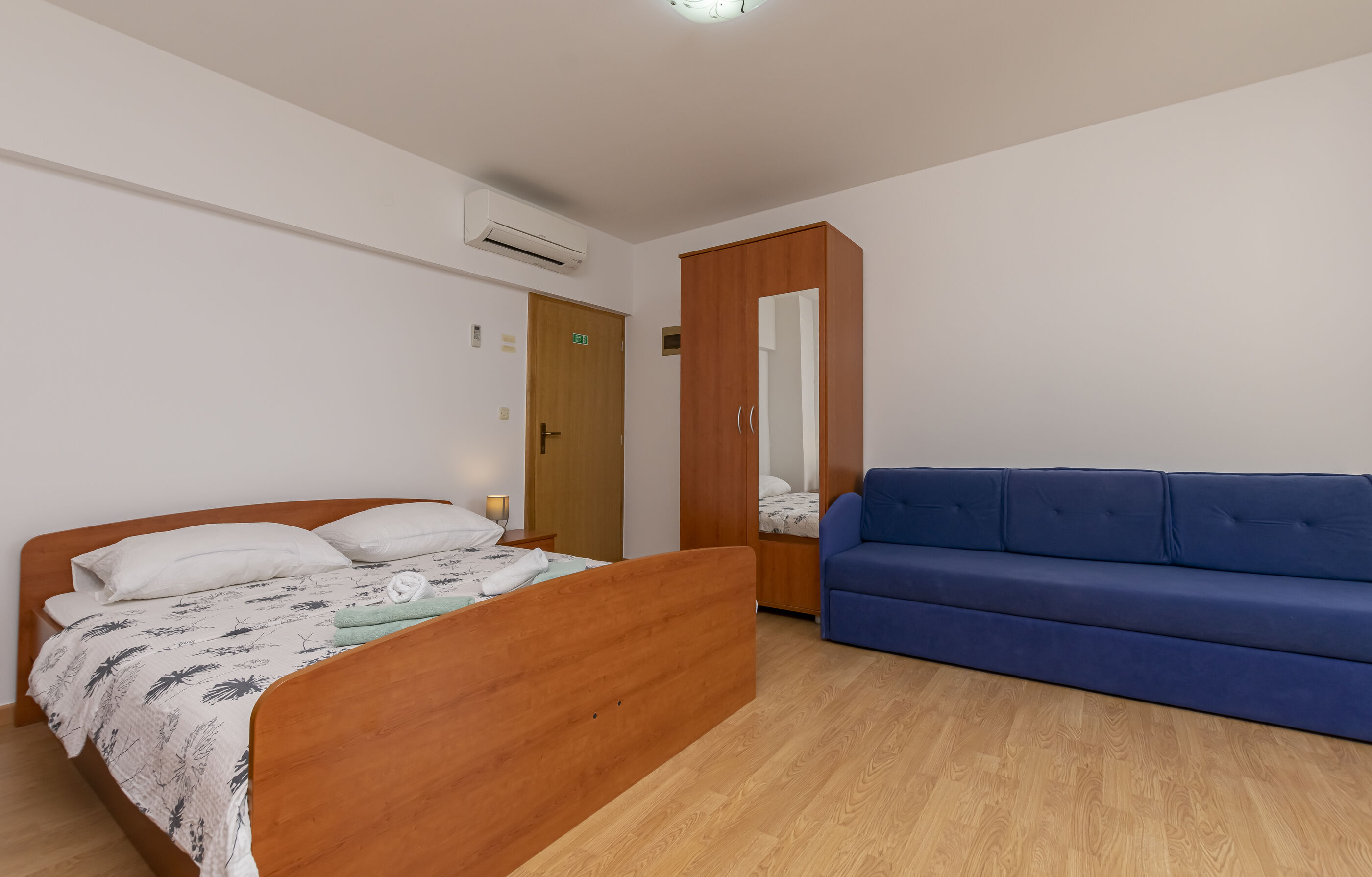 Apartments Villa Milas with pool 99601-A5