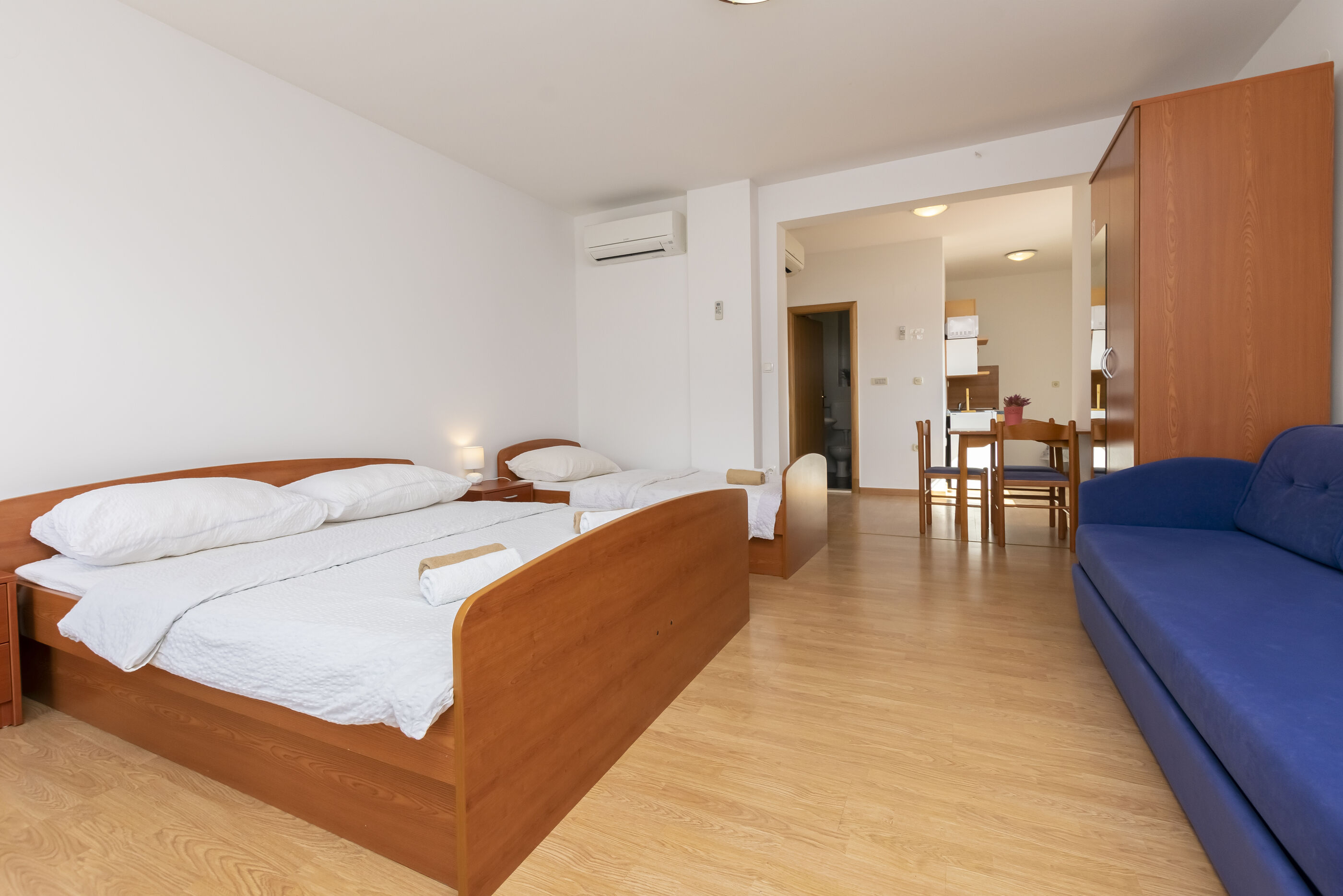 Apartments Villa Milas with pool 99601-A3