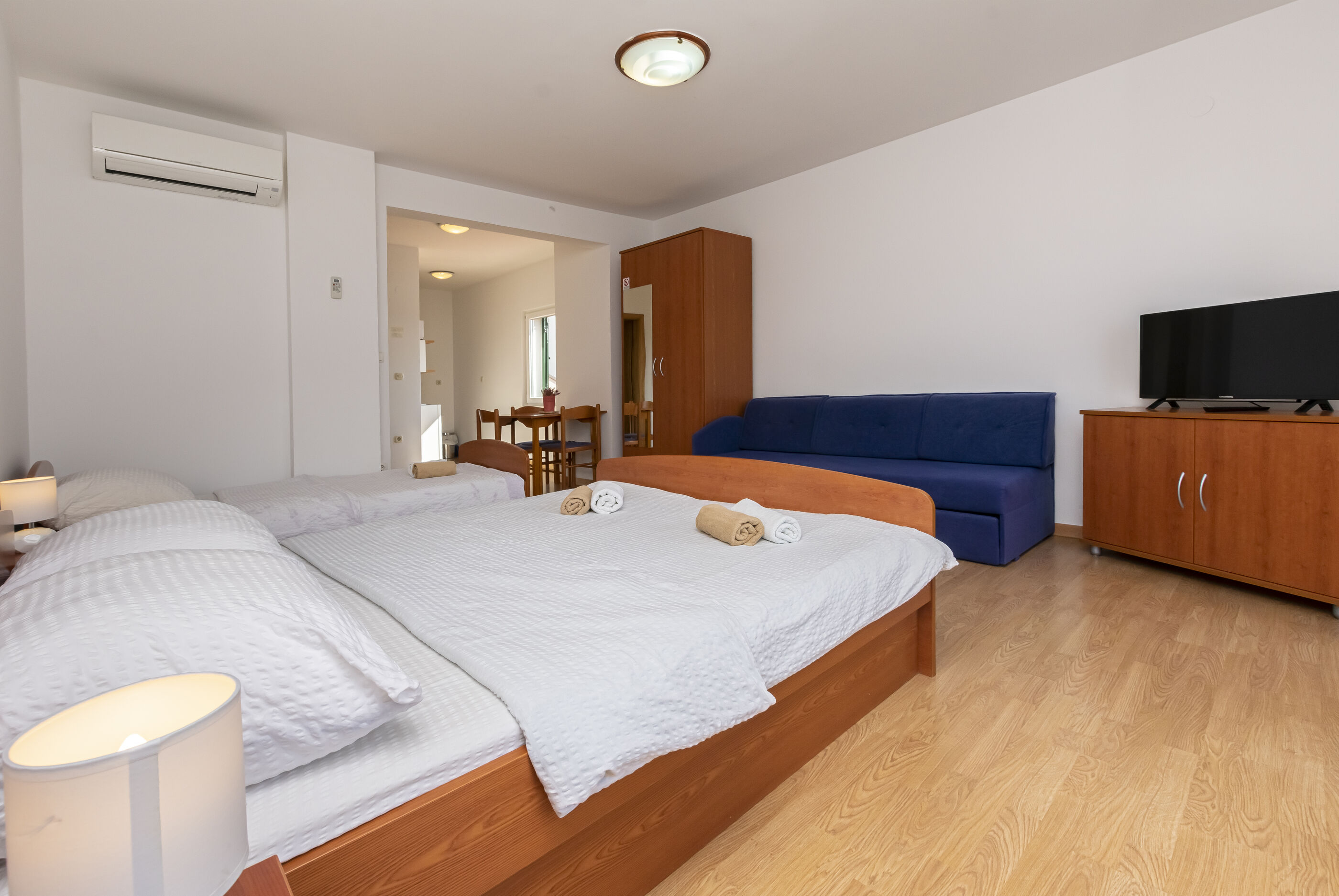 Apartments Villa Milas with pool 99601-A3