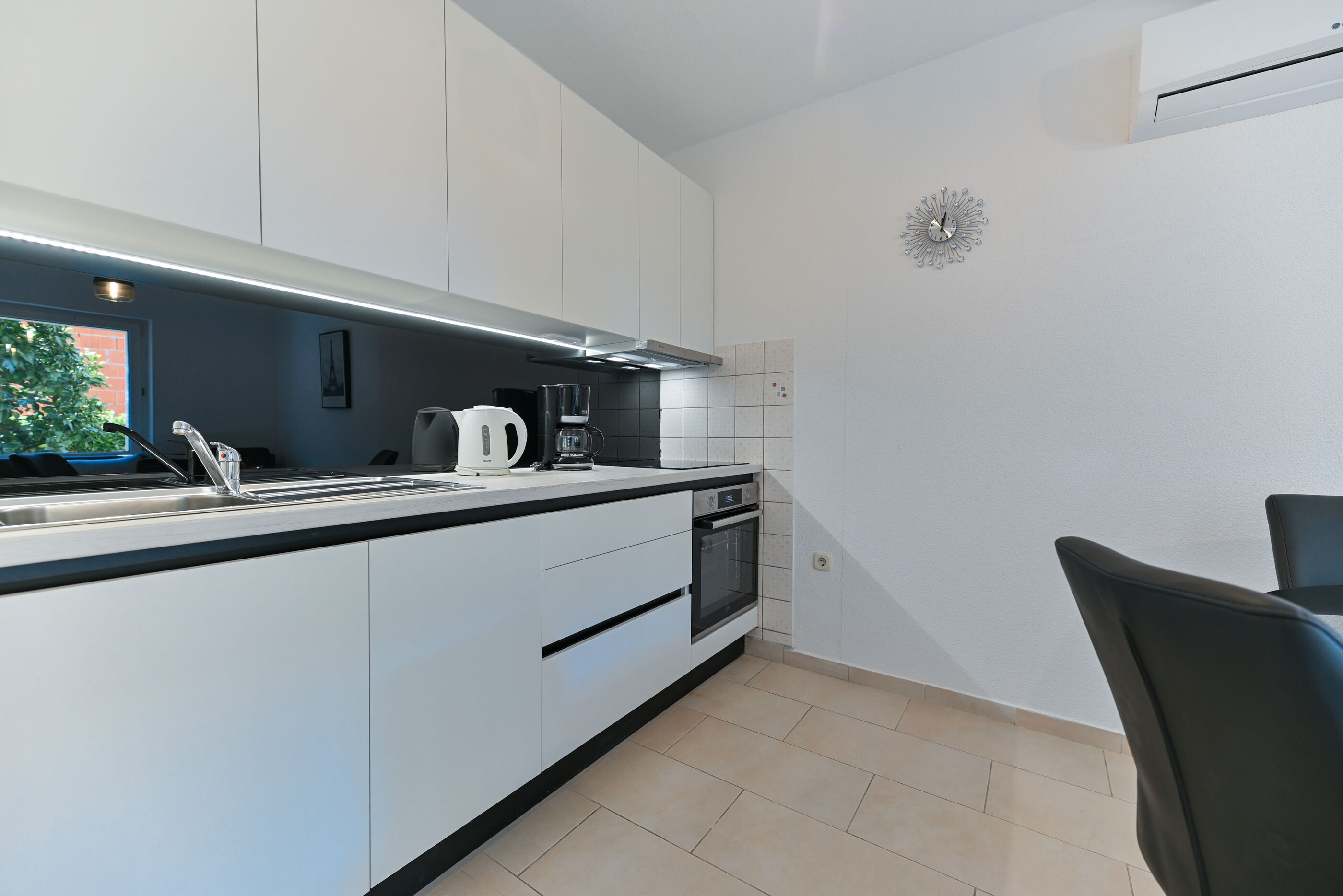 Apartments Kapetan 24961-A1