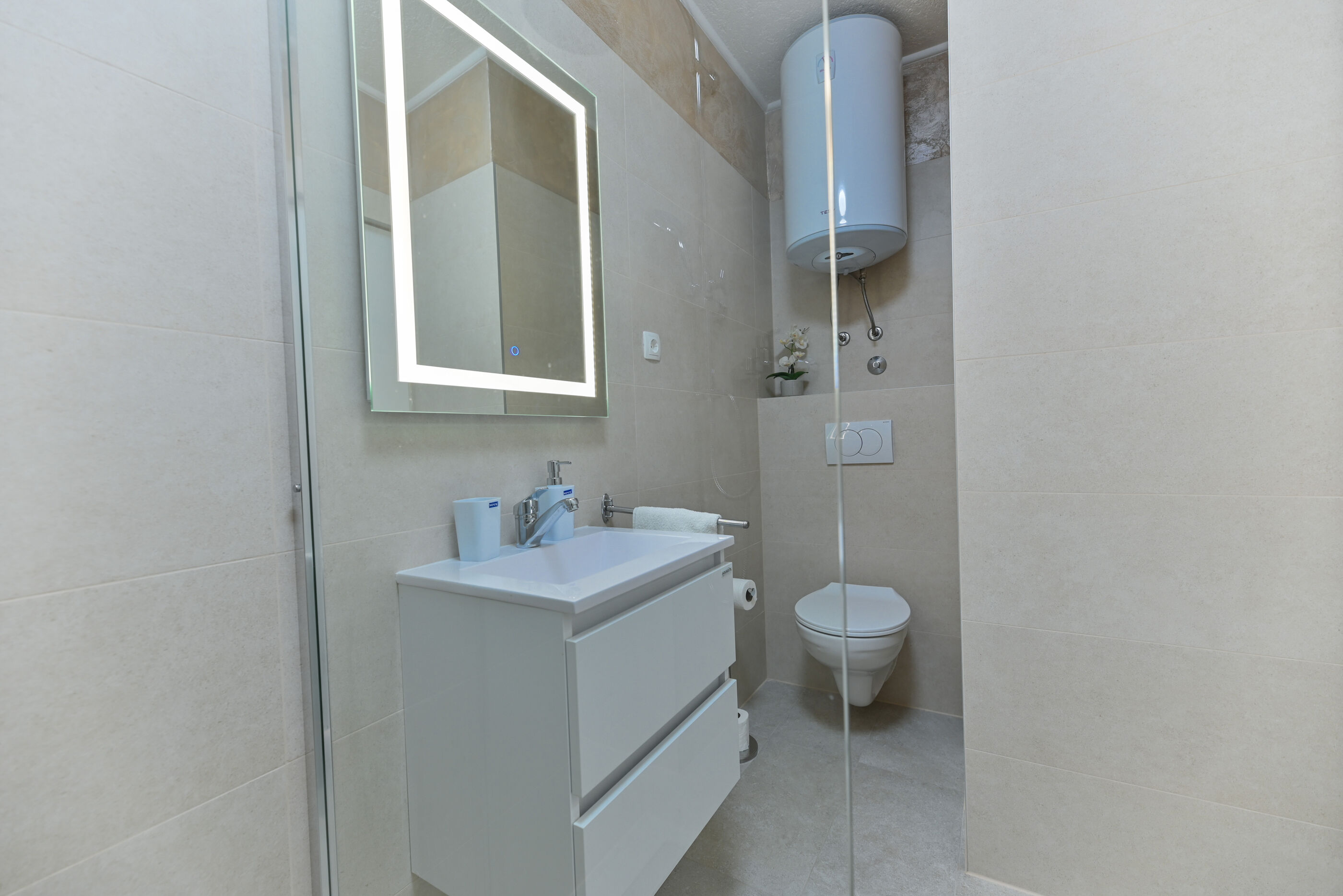 Apartments Kapetan 24961-A1