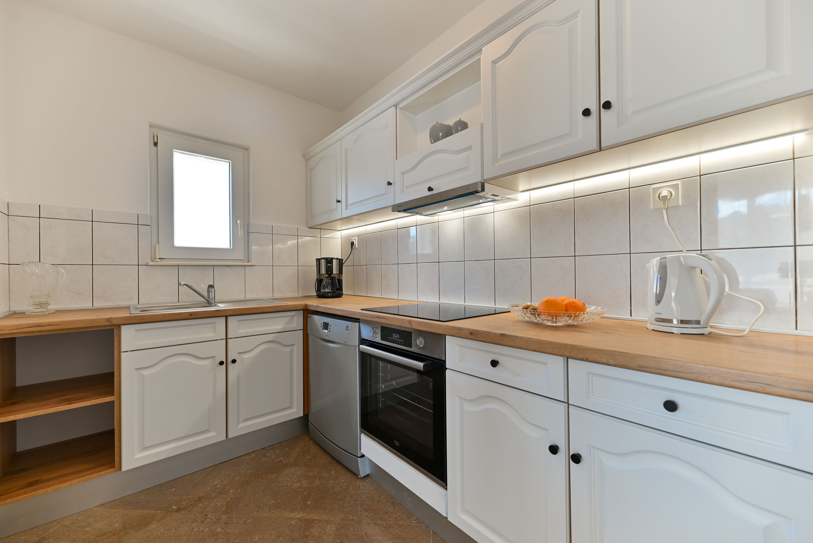Apartments Kapetan 24961-A2