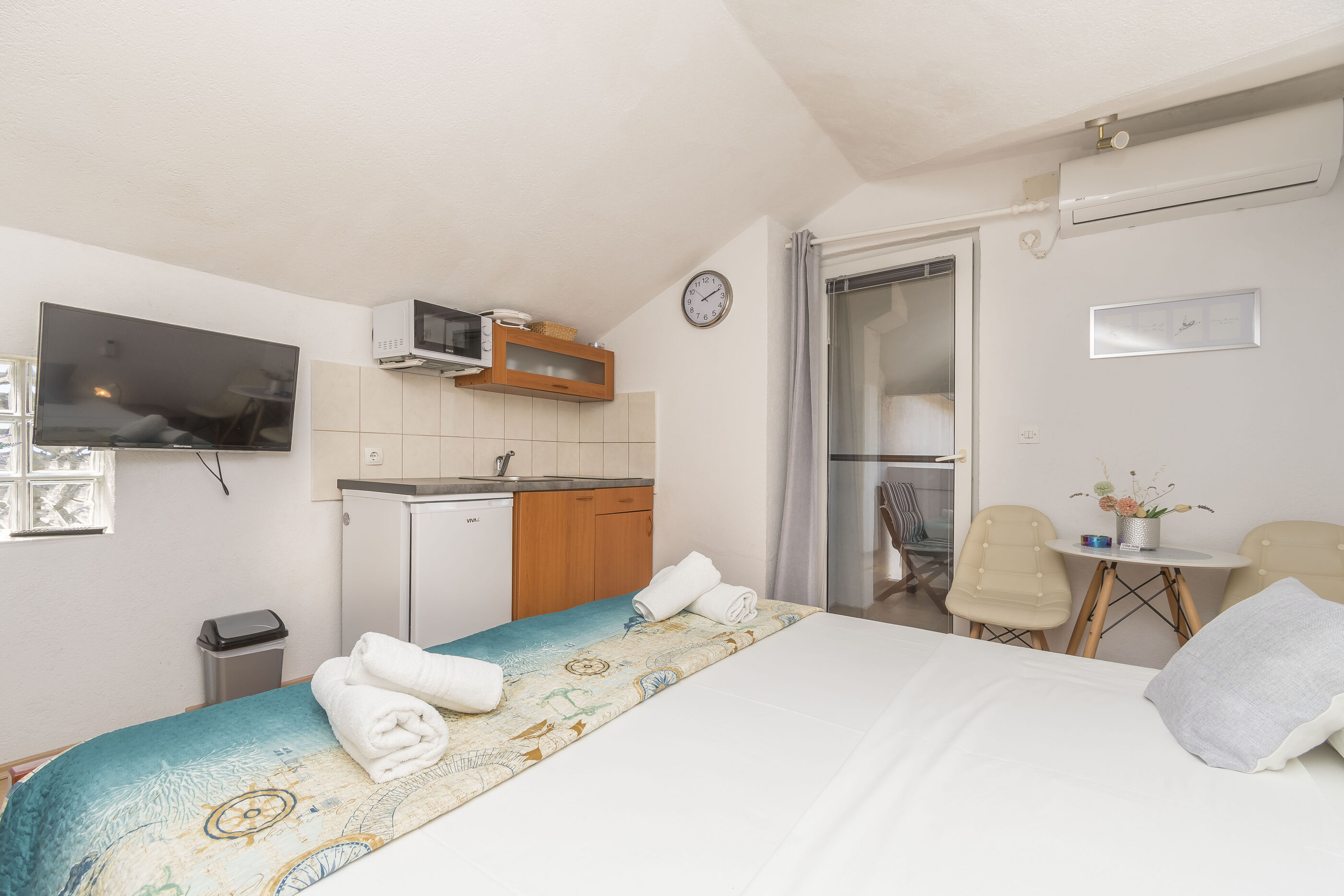 Apartments Villaarta Murter 98791-A2