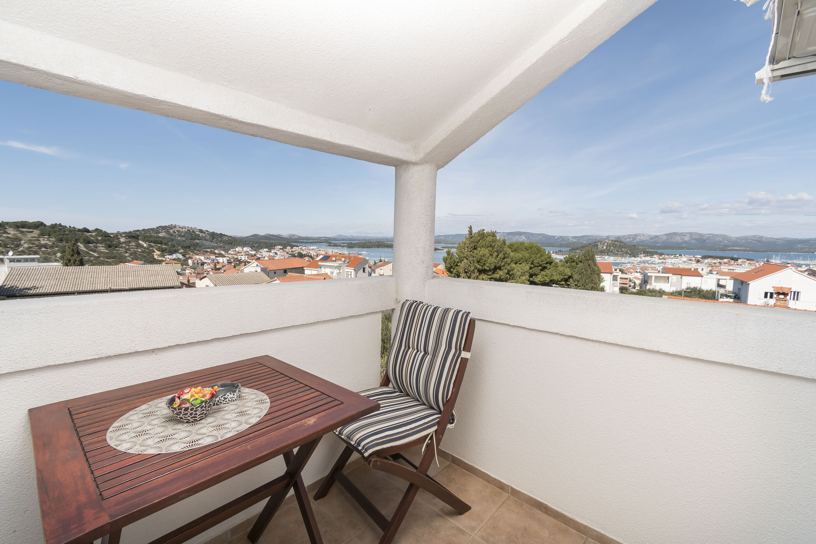 Apartments Villaarta Murter 98791-A2