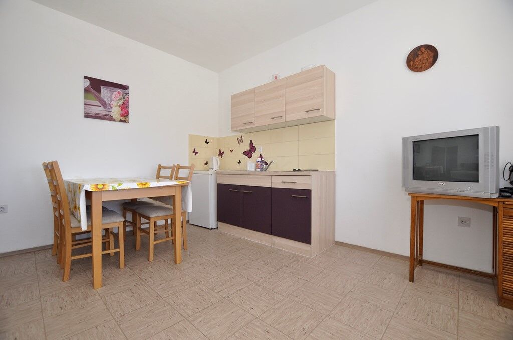 Apartments Antonio 98601-A2