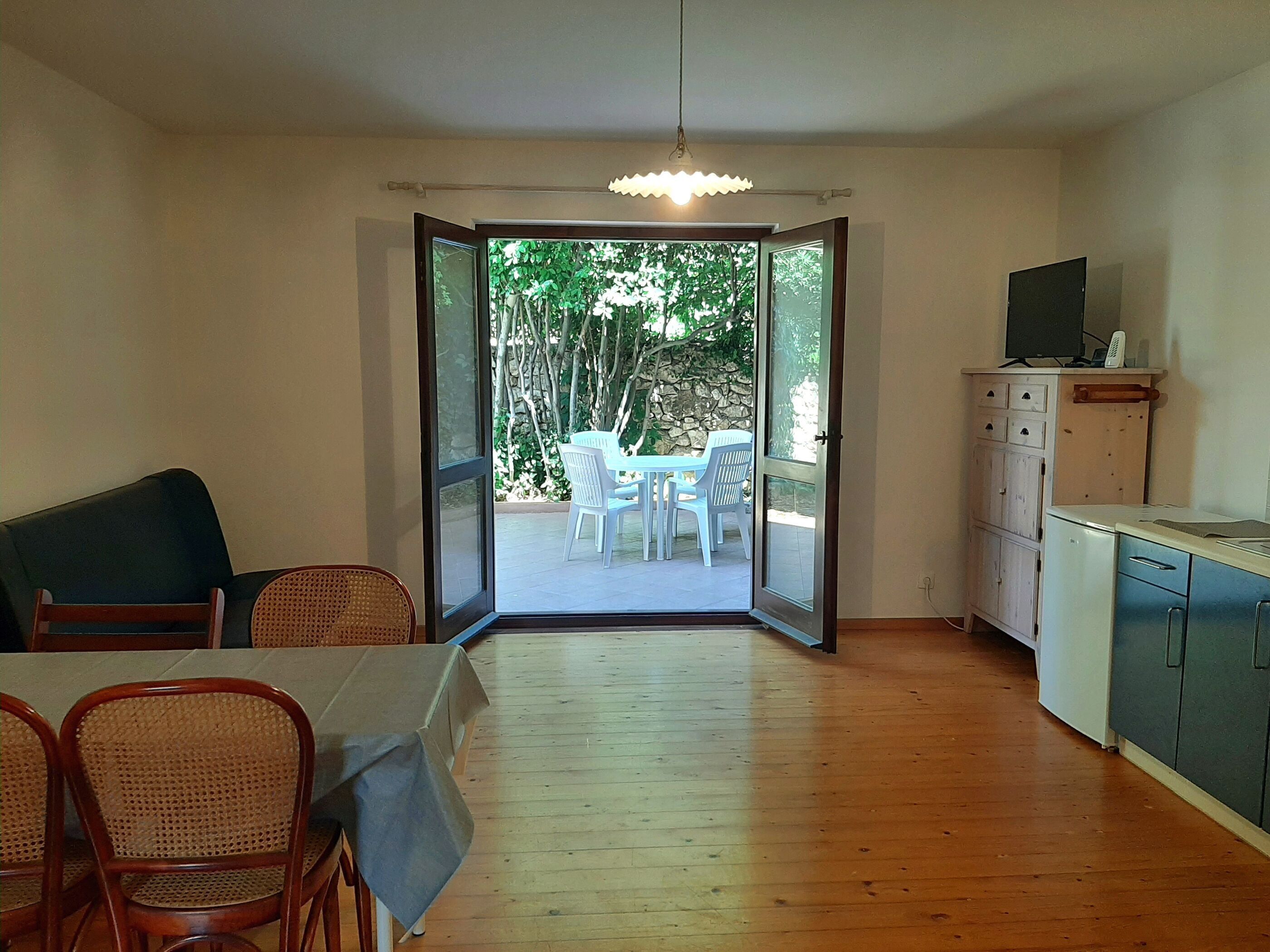 House SUZI 20886-A1