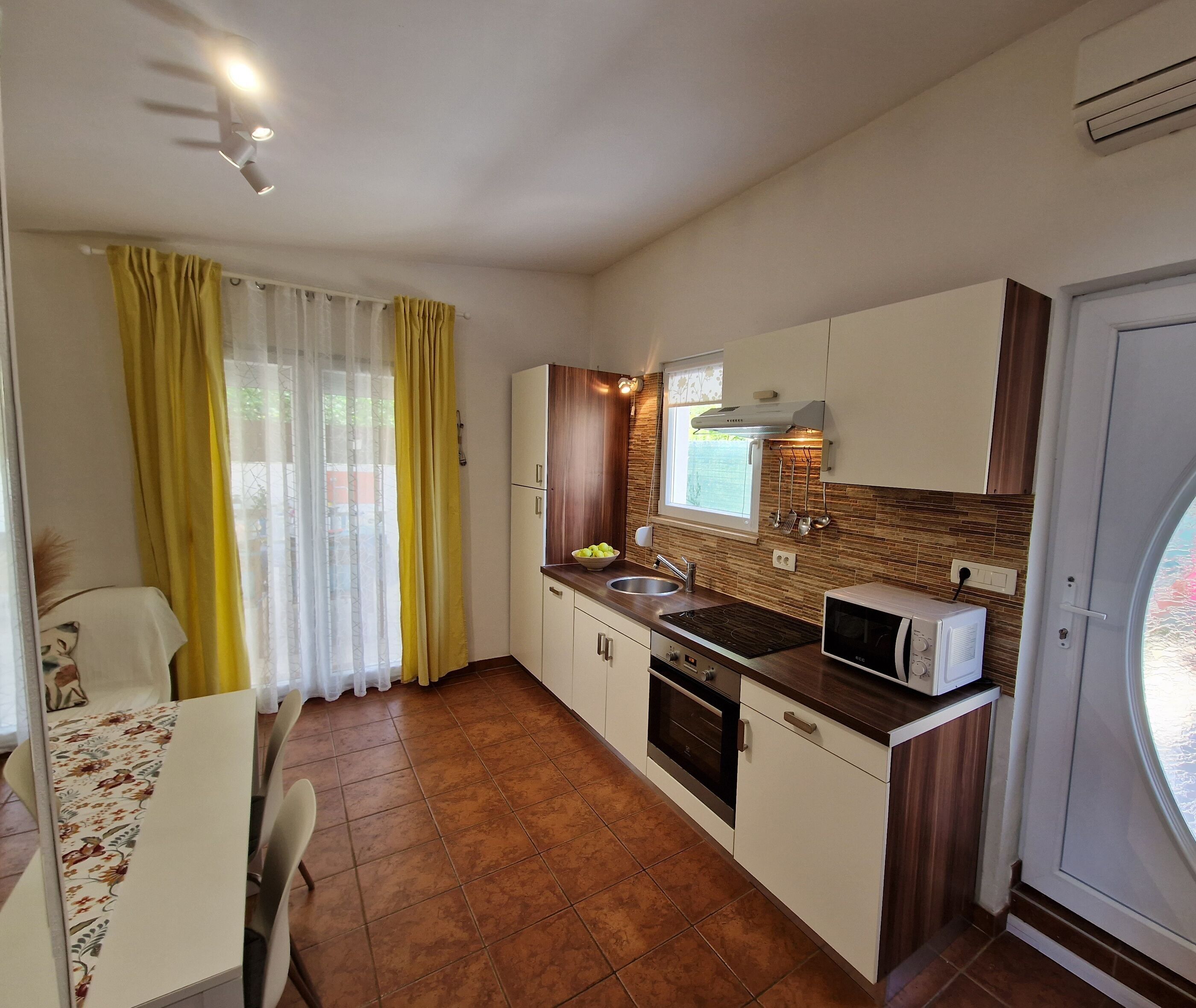 House Petra 1 94291-K1