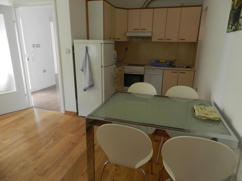 Apartments Belvedere 97120-A1