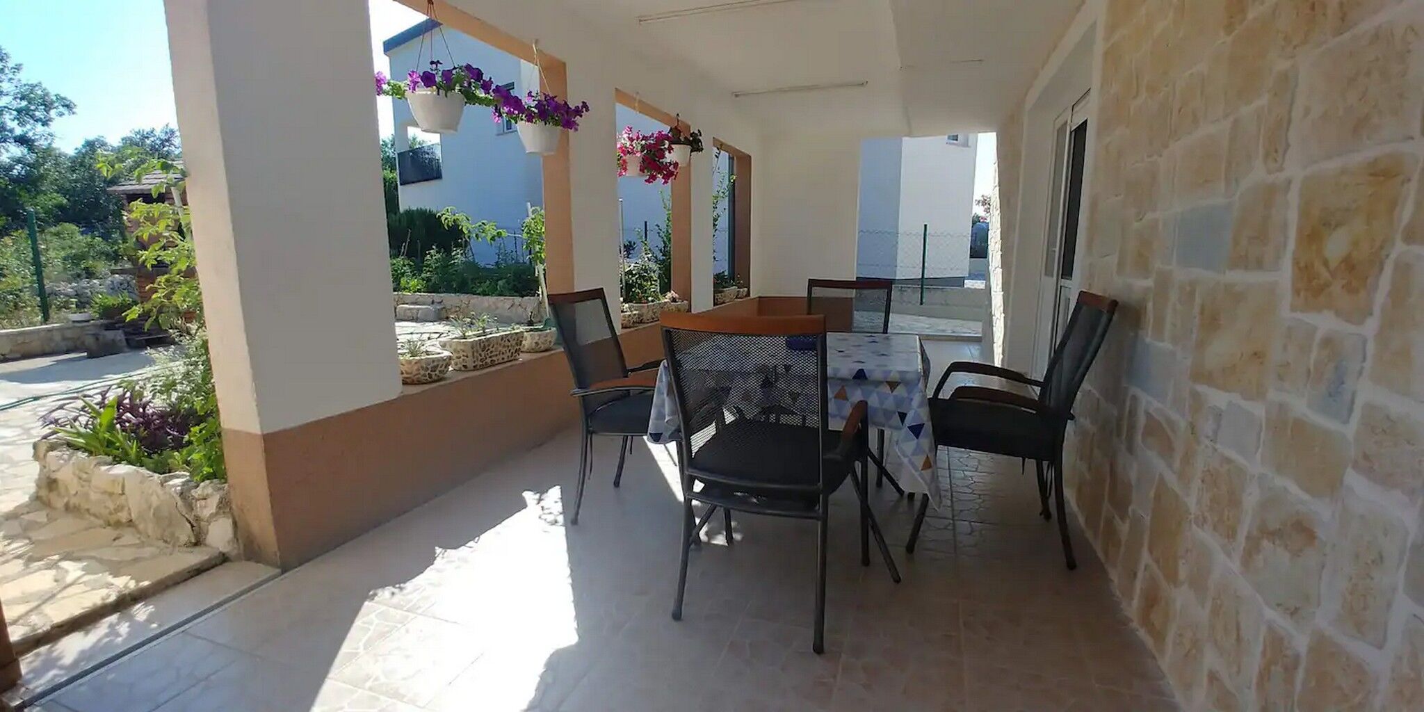 Apartment Maras 100051-A1