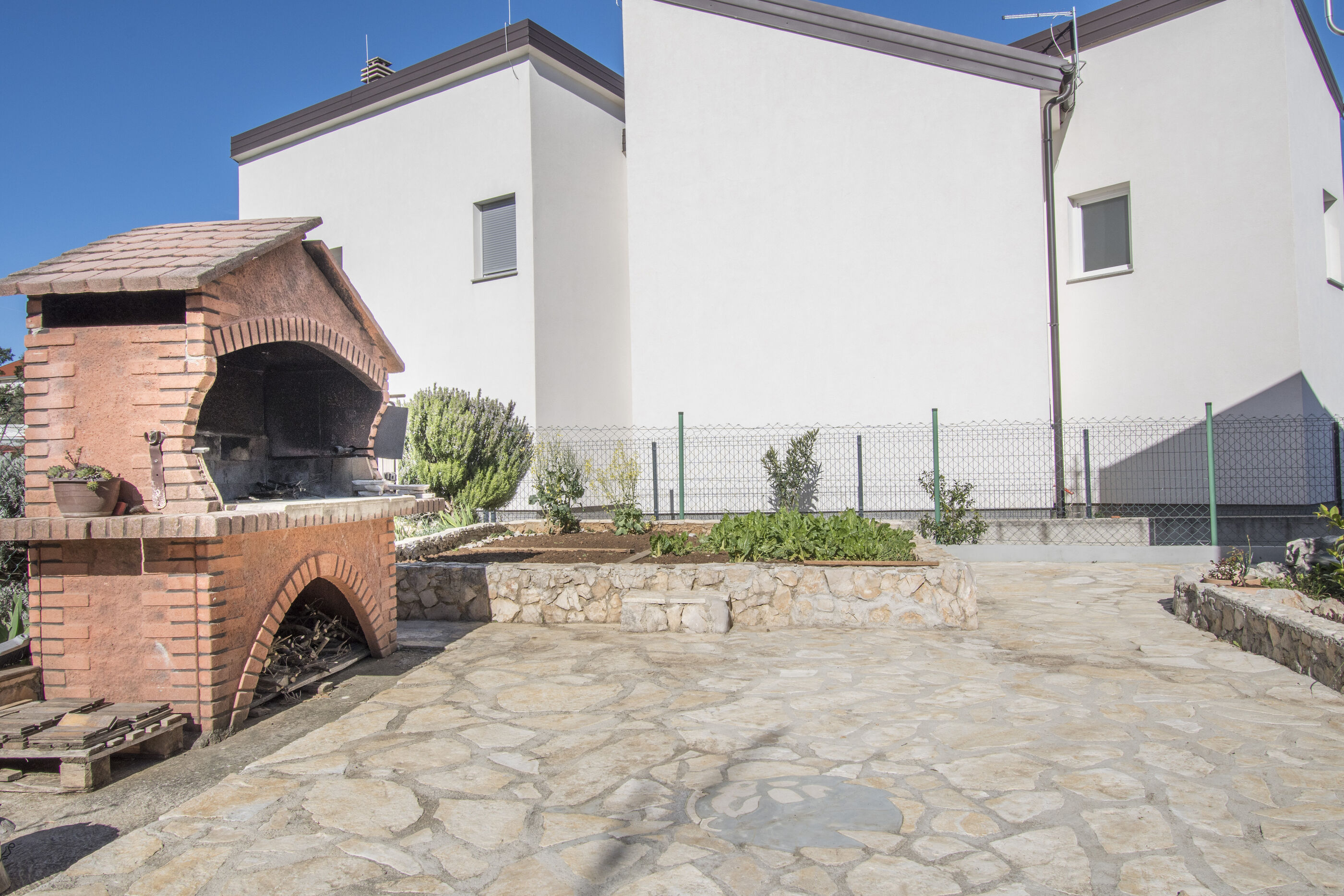 Apartment Maras 100051-A1