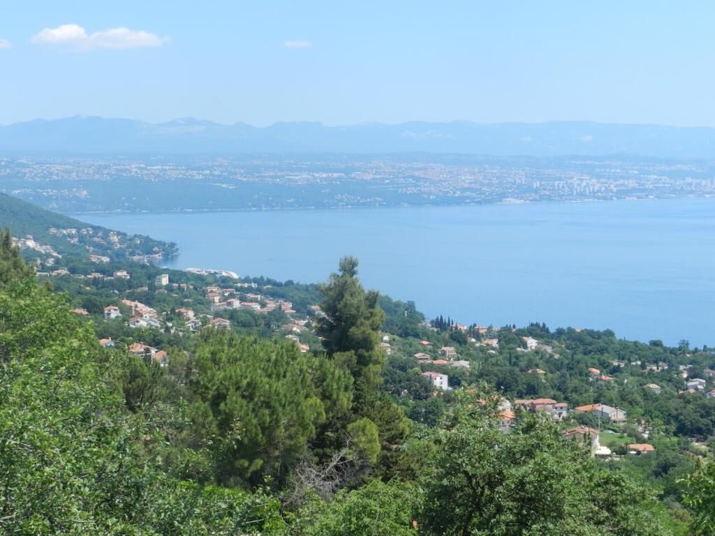 Apartments Belvedere 97120-A2