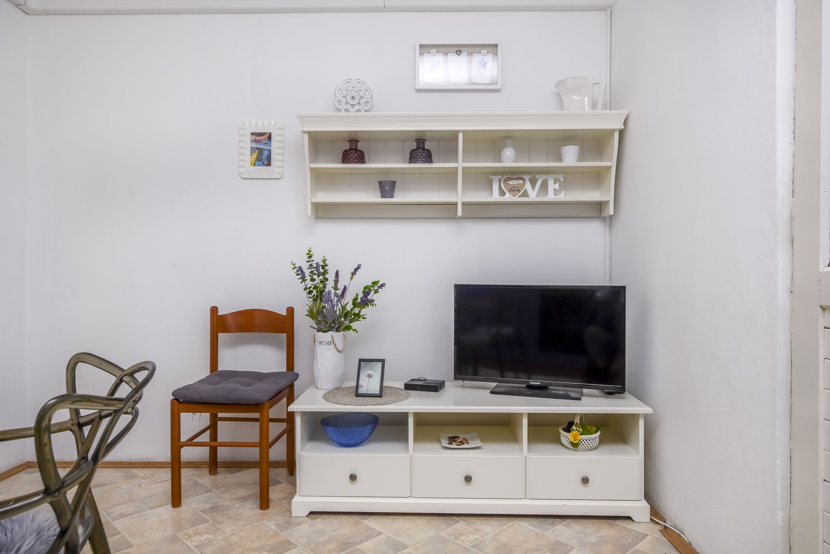 Apartment Summer Time 100101-A1