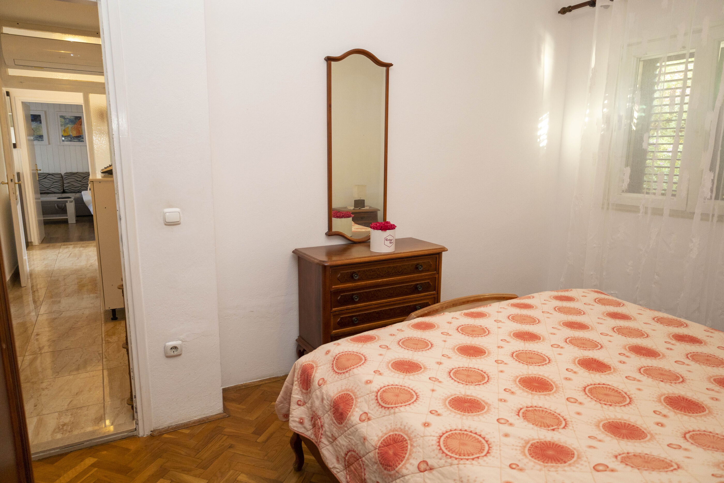 Apartments Ivan 28011-A2