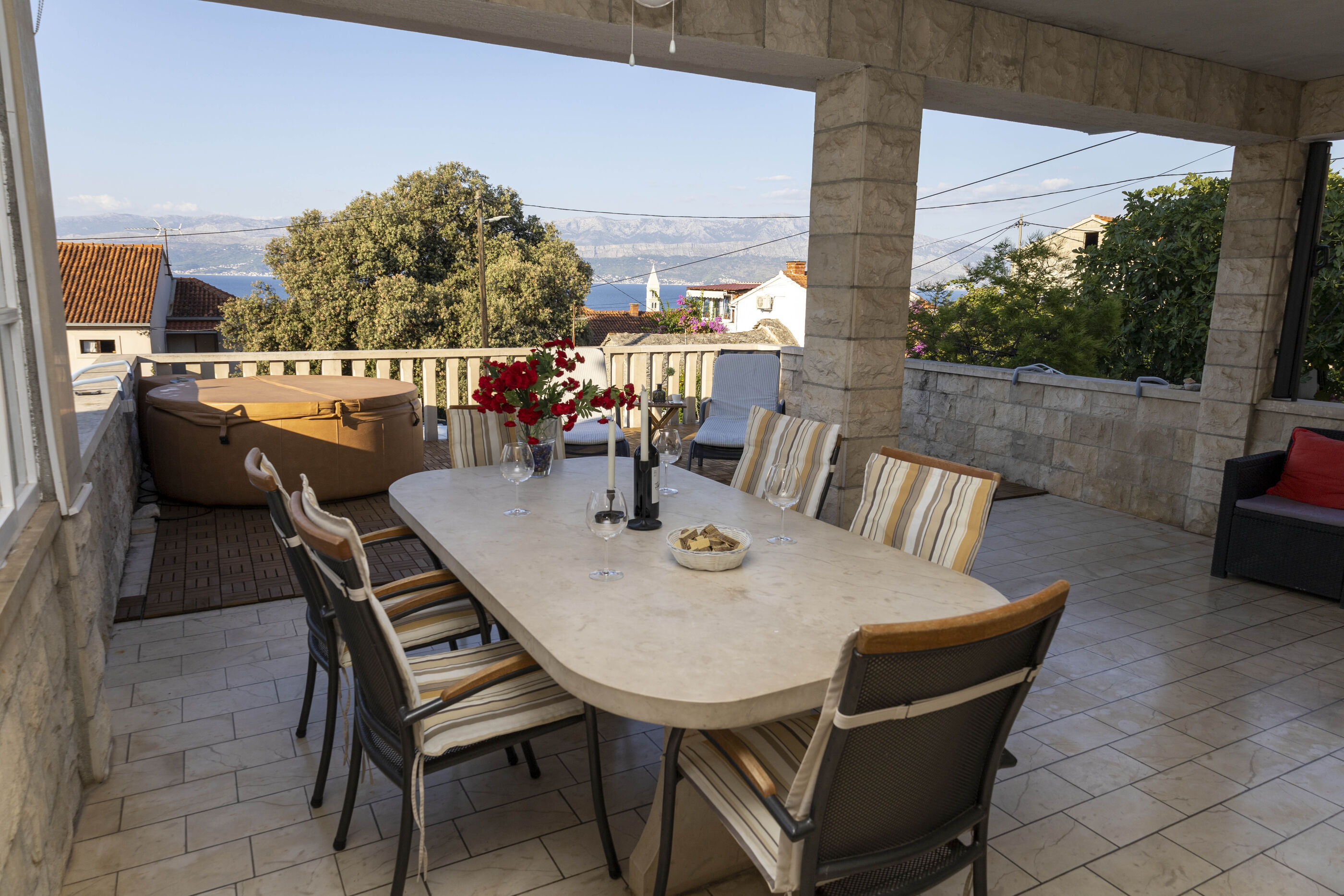 Apartments Ivan 28011-A2