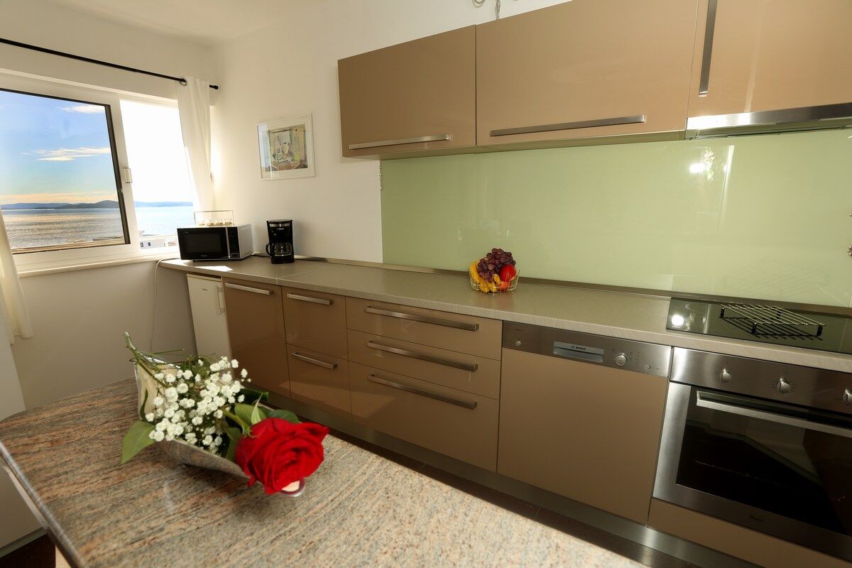 Apartments Hermes 100061-A2