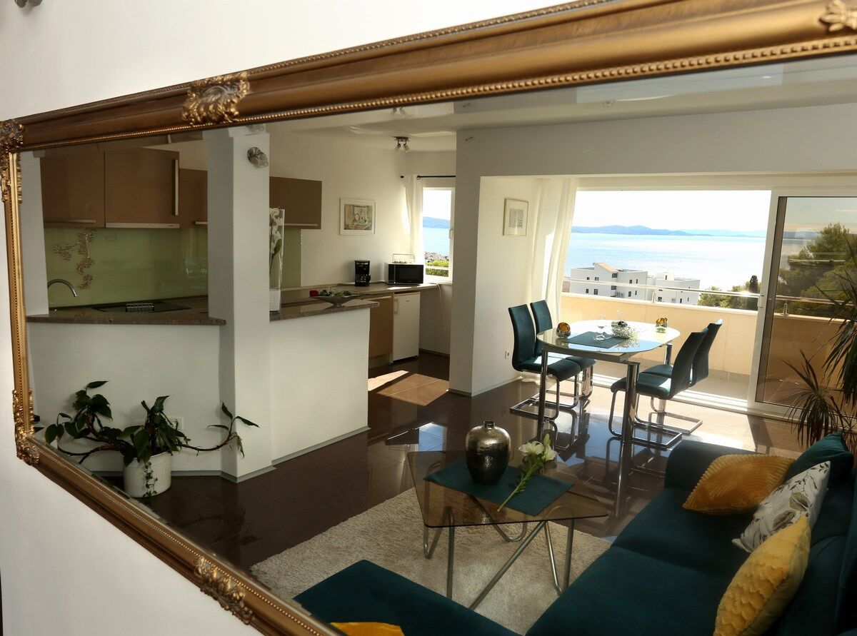 Apartments Hermes 100061-A2