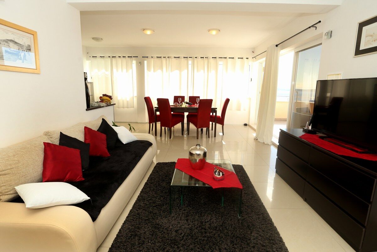 Apartments Hermes 100061-A3