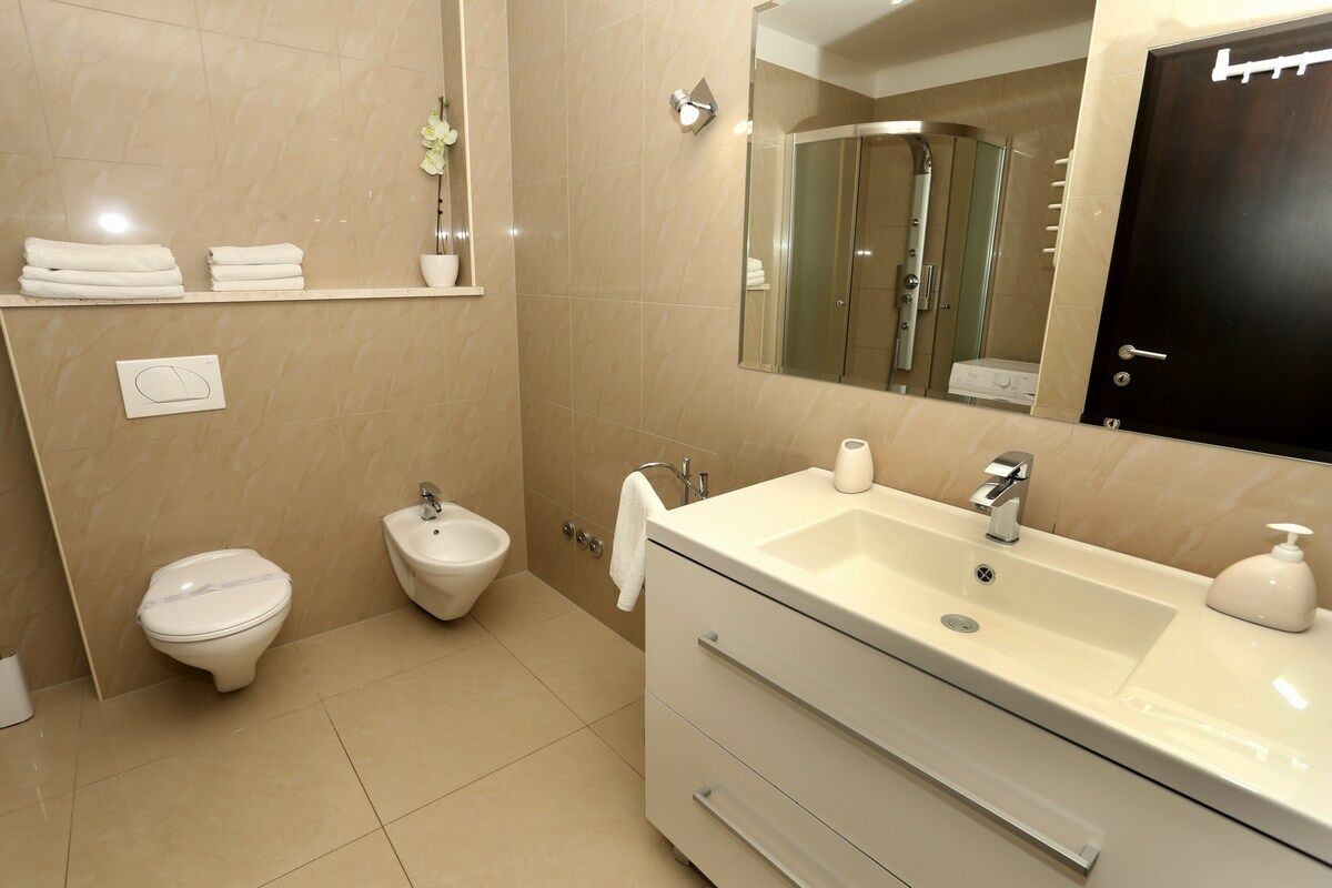Apartments Hermes 100061-A3