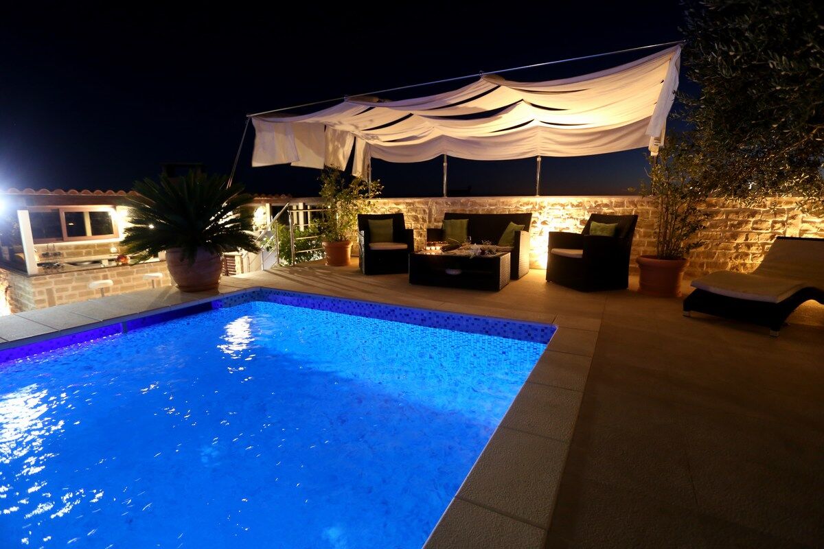 Apartments Hermes 100061-A1
