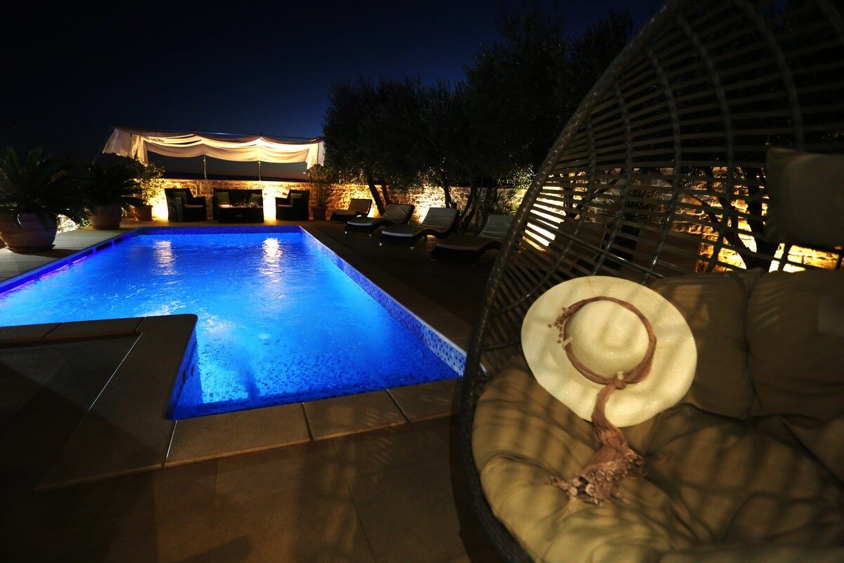 Apartments Hermes 100061-A1