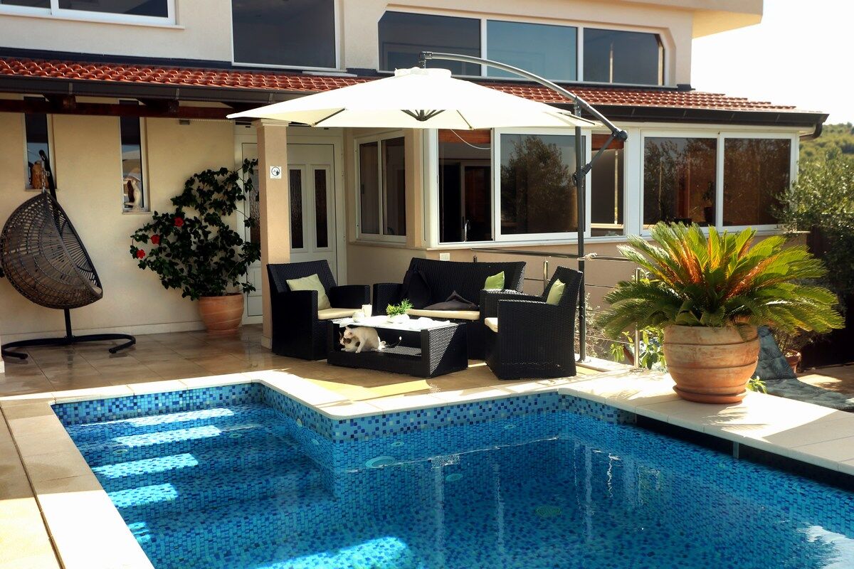 Apartments Hermes 100061-A1