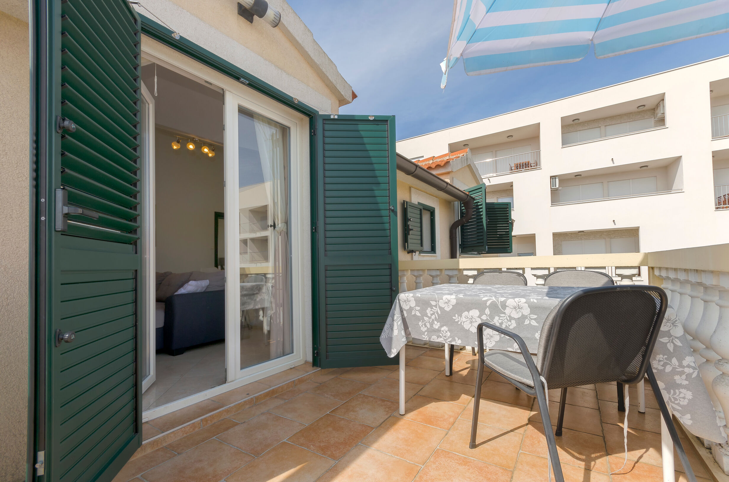 Apartments Family idyll 98051-A2