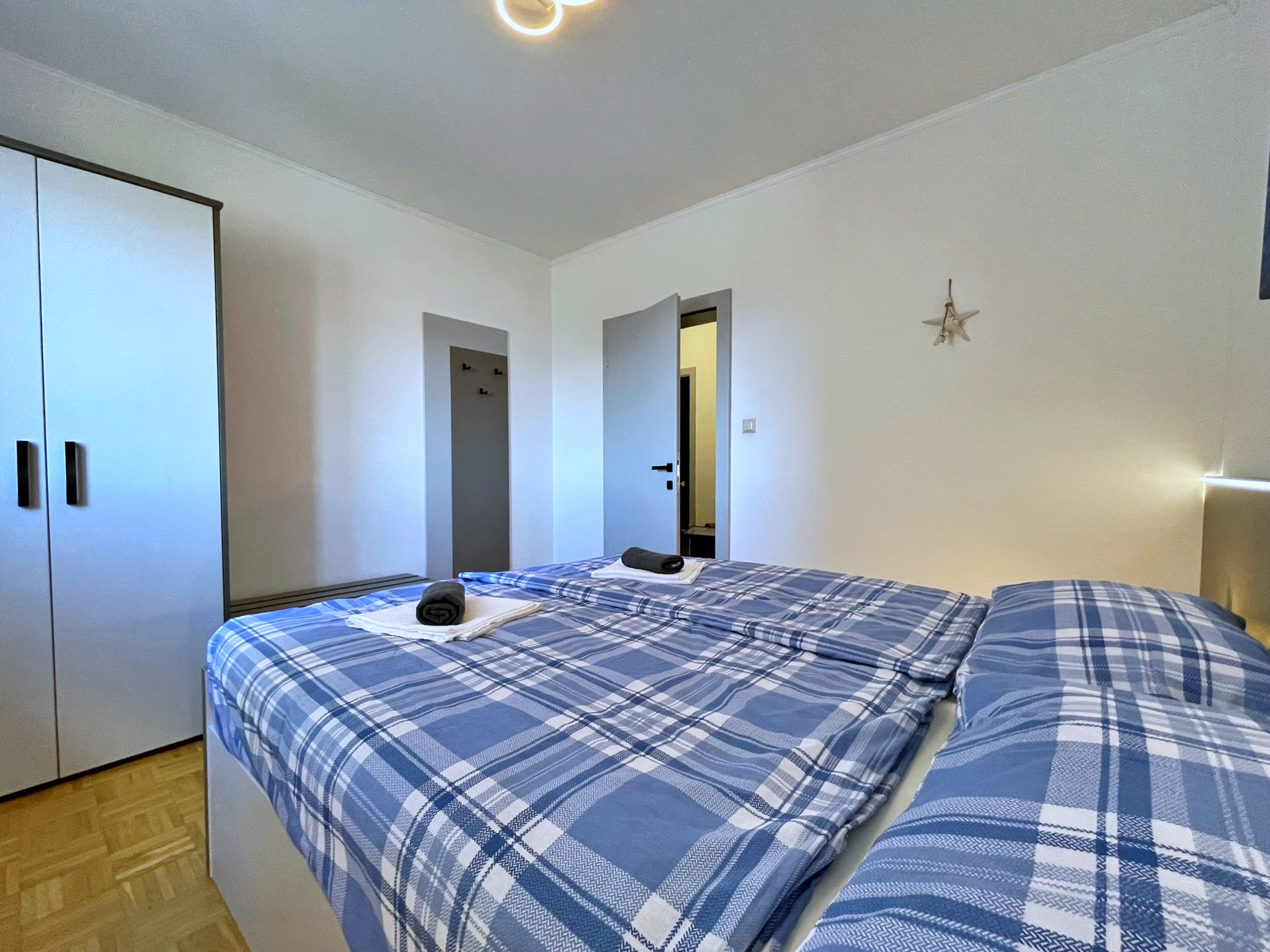 Apartments NEPTUN 63761-A2