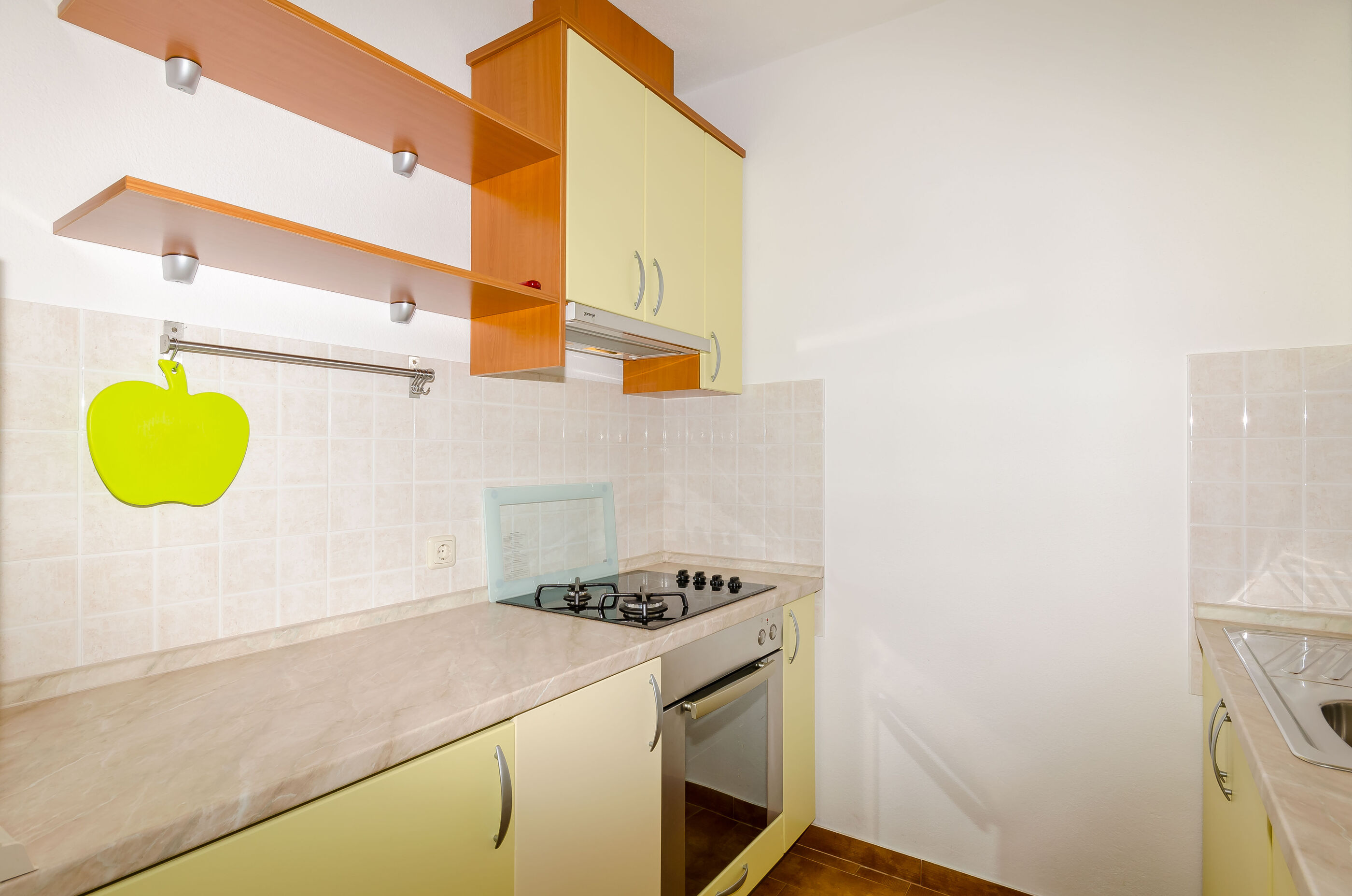 Apartments Mrvelj 100301-A1
