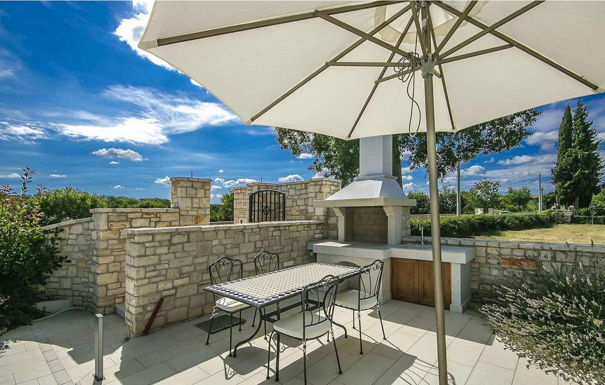 Villa Villa Lenka s bazenom 99836-K1