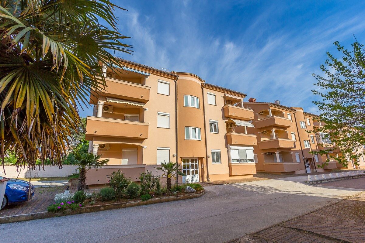 Apartment House Fucane 16291-A2