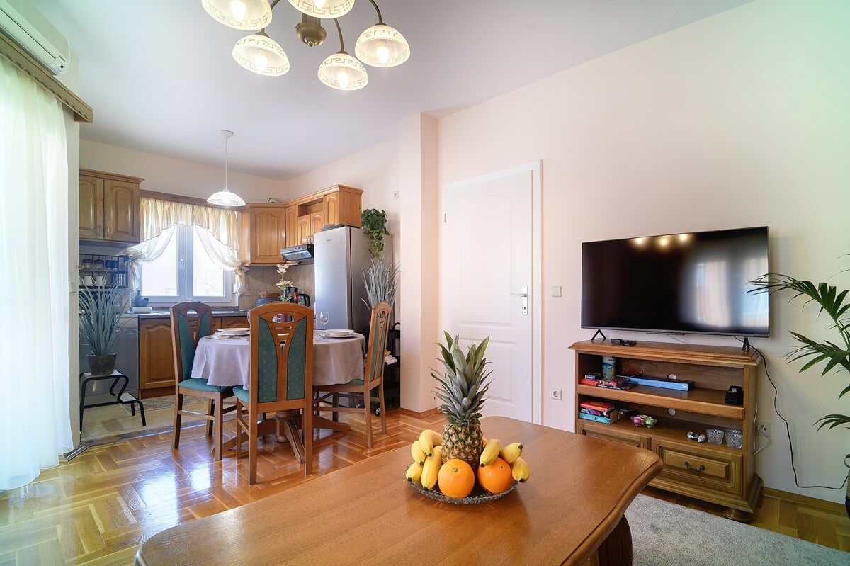 Apartment House Fucane 16291-A2