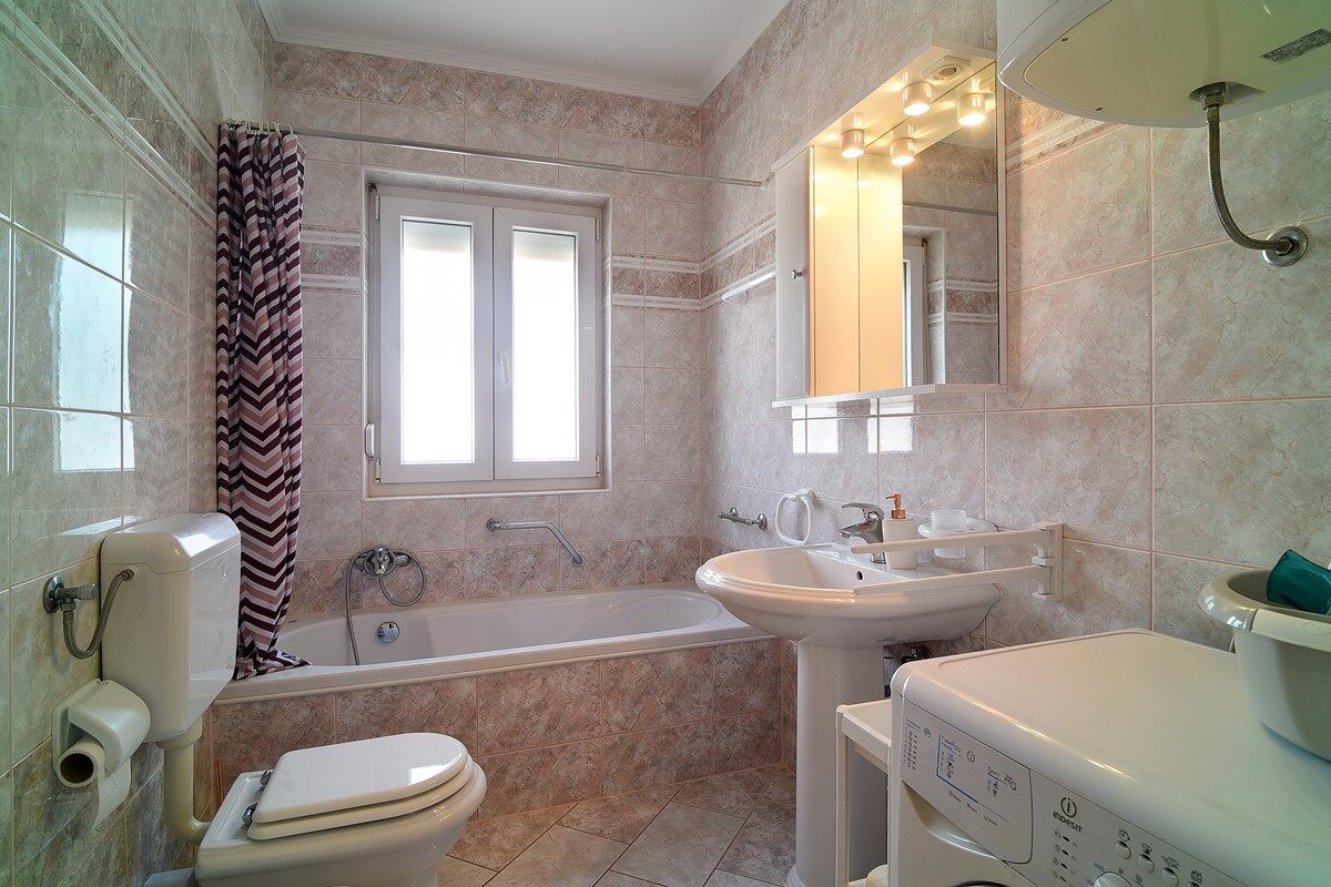 Apartment House Fucane 16291-A2
