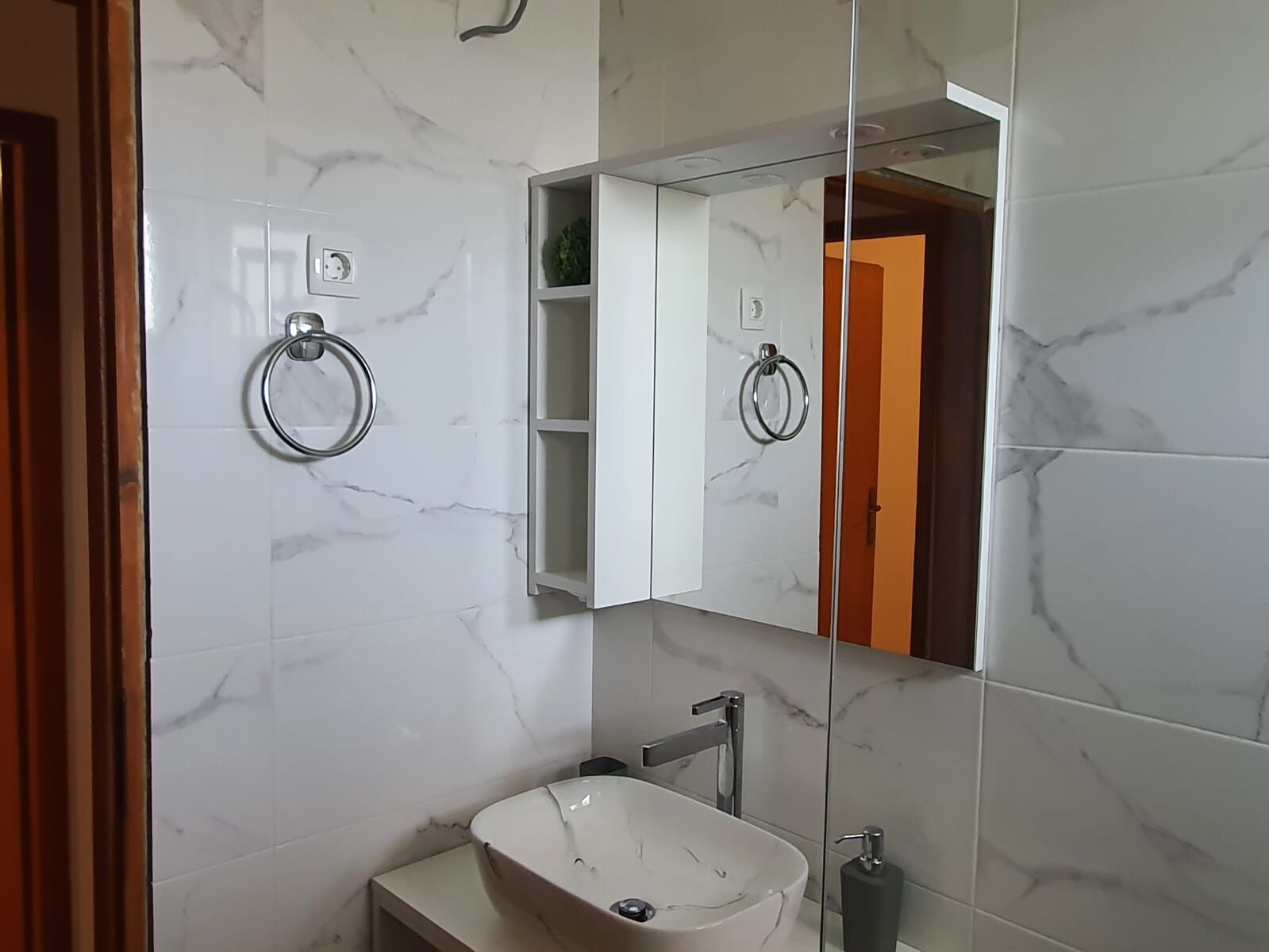 Apartments Vita Niko 85091-A2