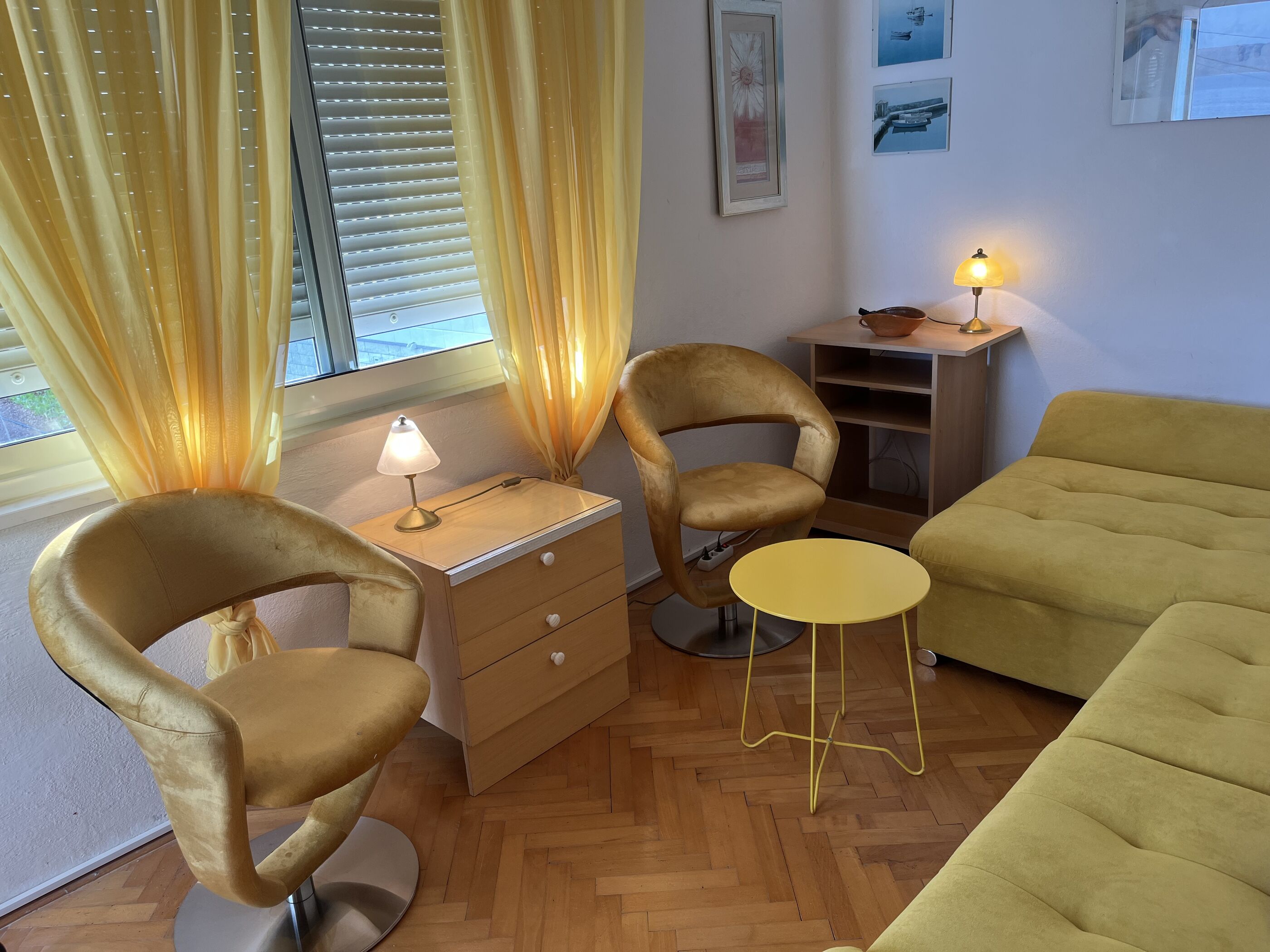 Apartment Two Sisters 89621-A1