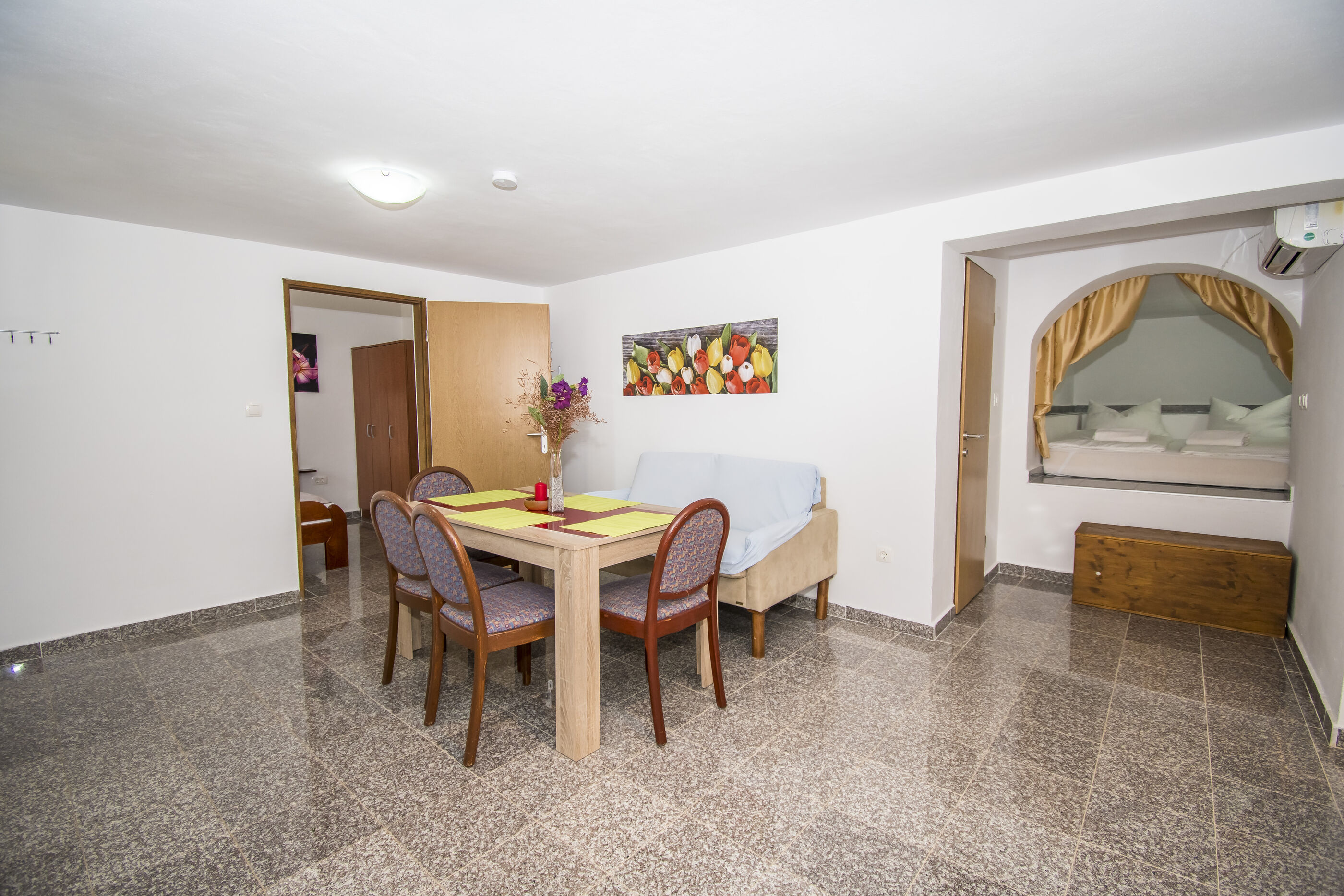 Apartments Maslina 100481-A1