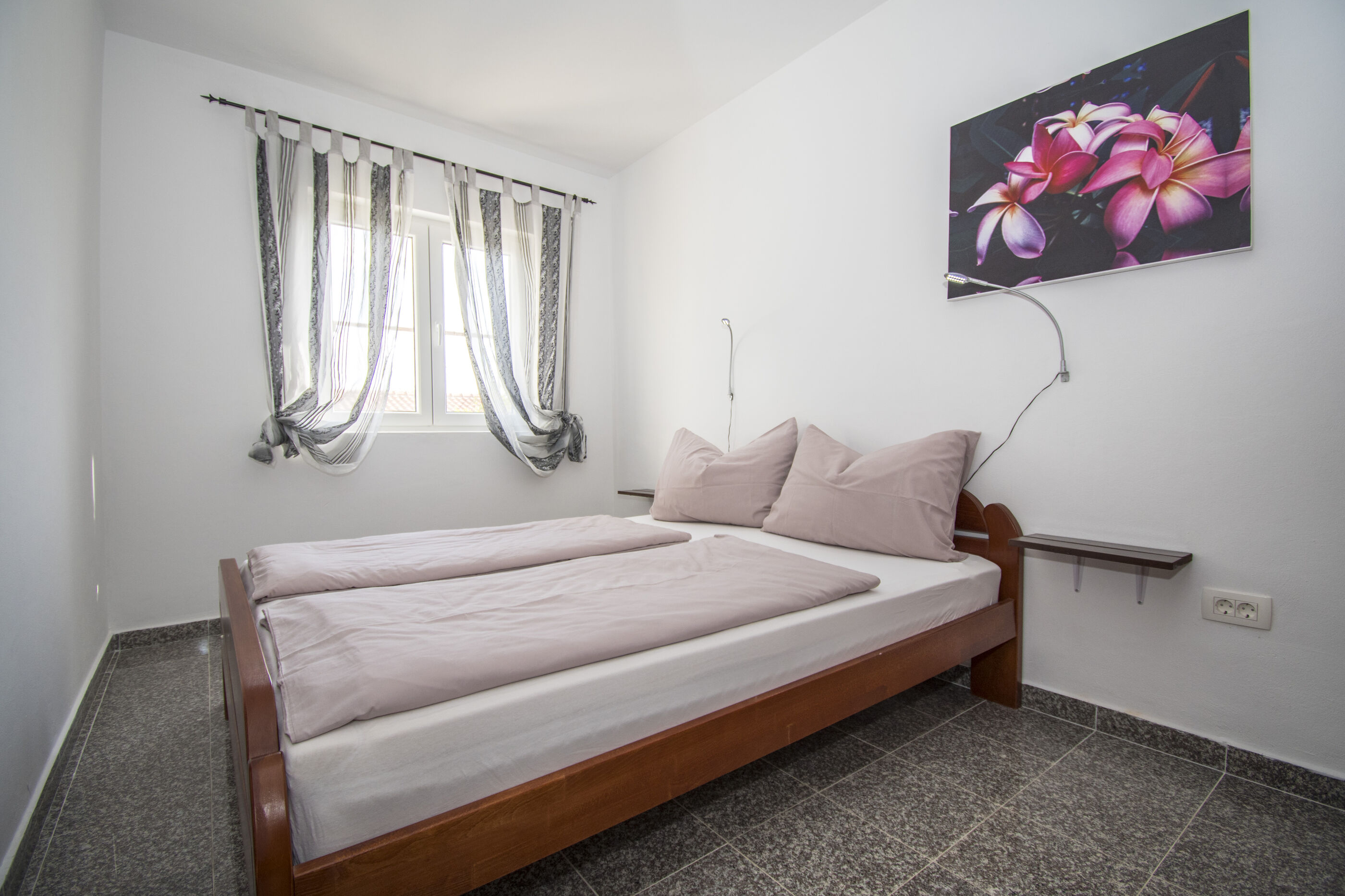 Apartments Maslina 100481-A1