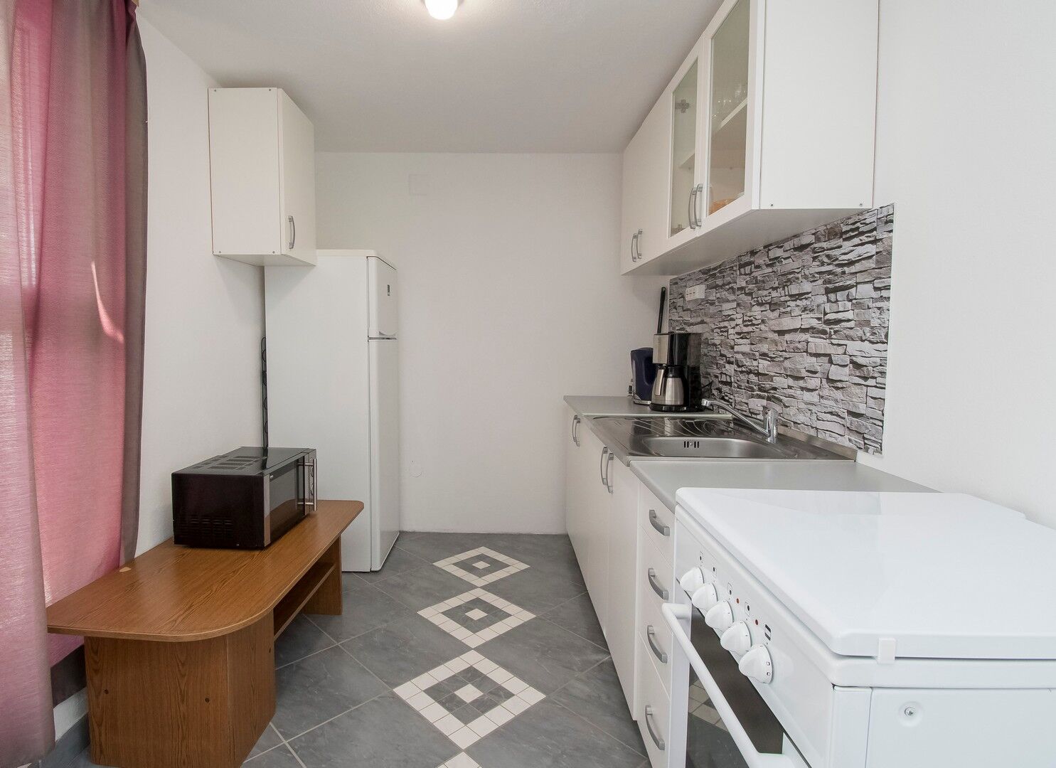 Apartments Maslina 100481-A3