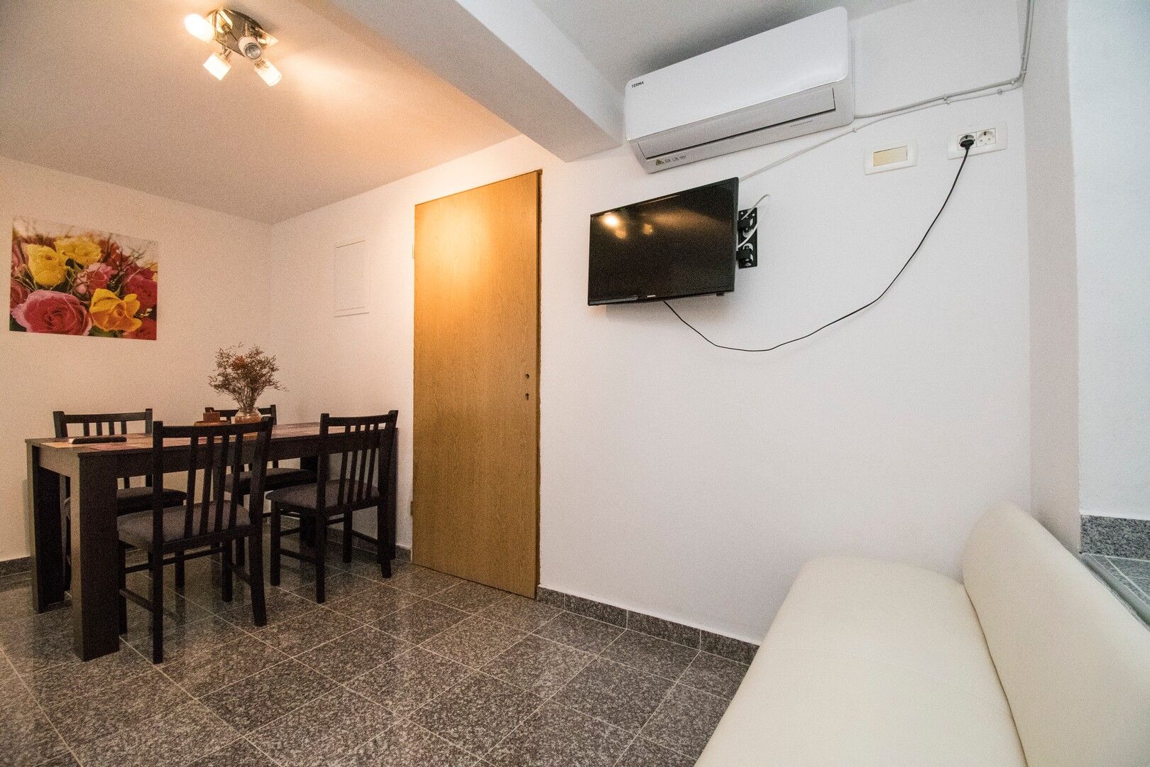 Apartments Maslina 100481-A2