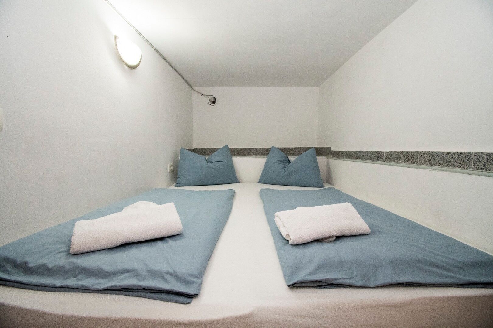Apartments Maslina 100481-A2