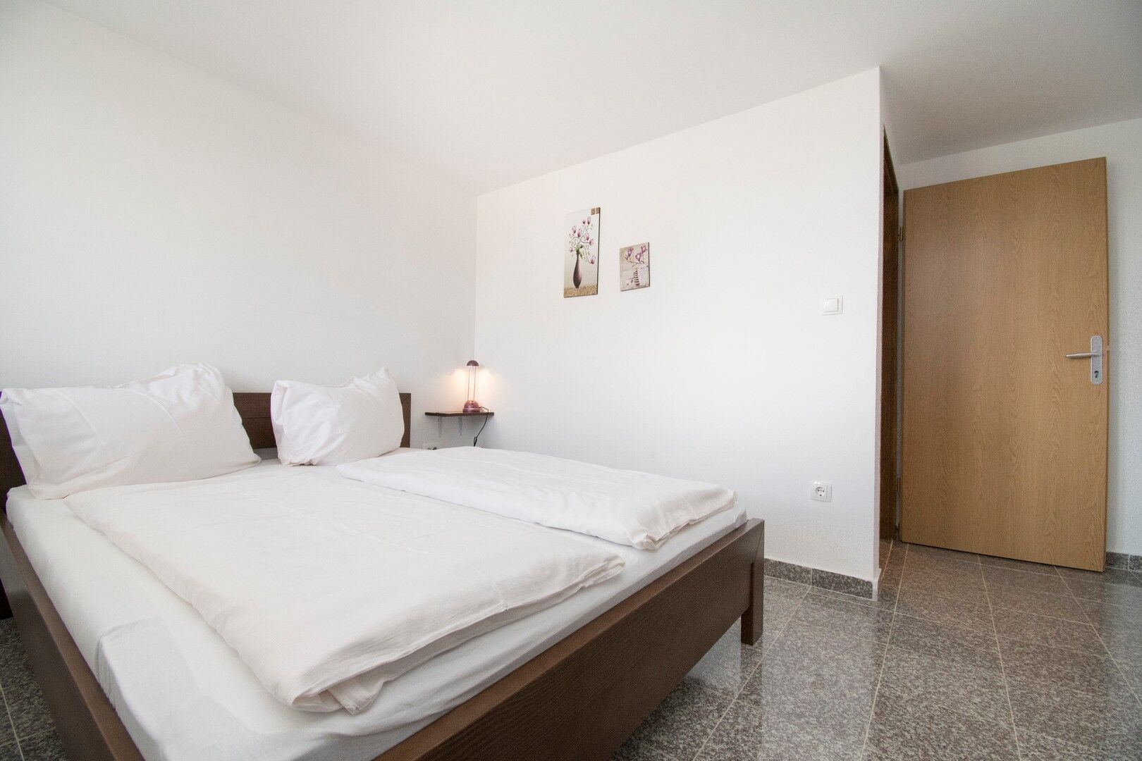 Apartments Maslina 100481-A2
